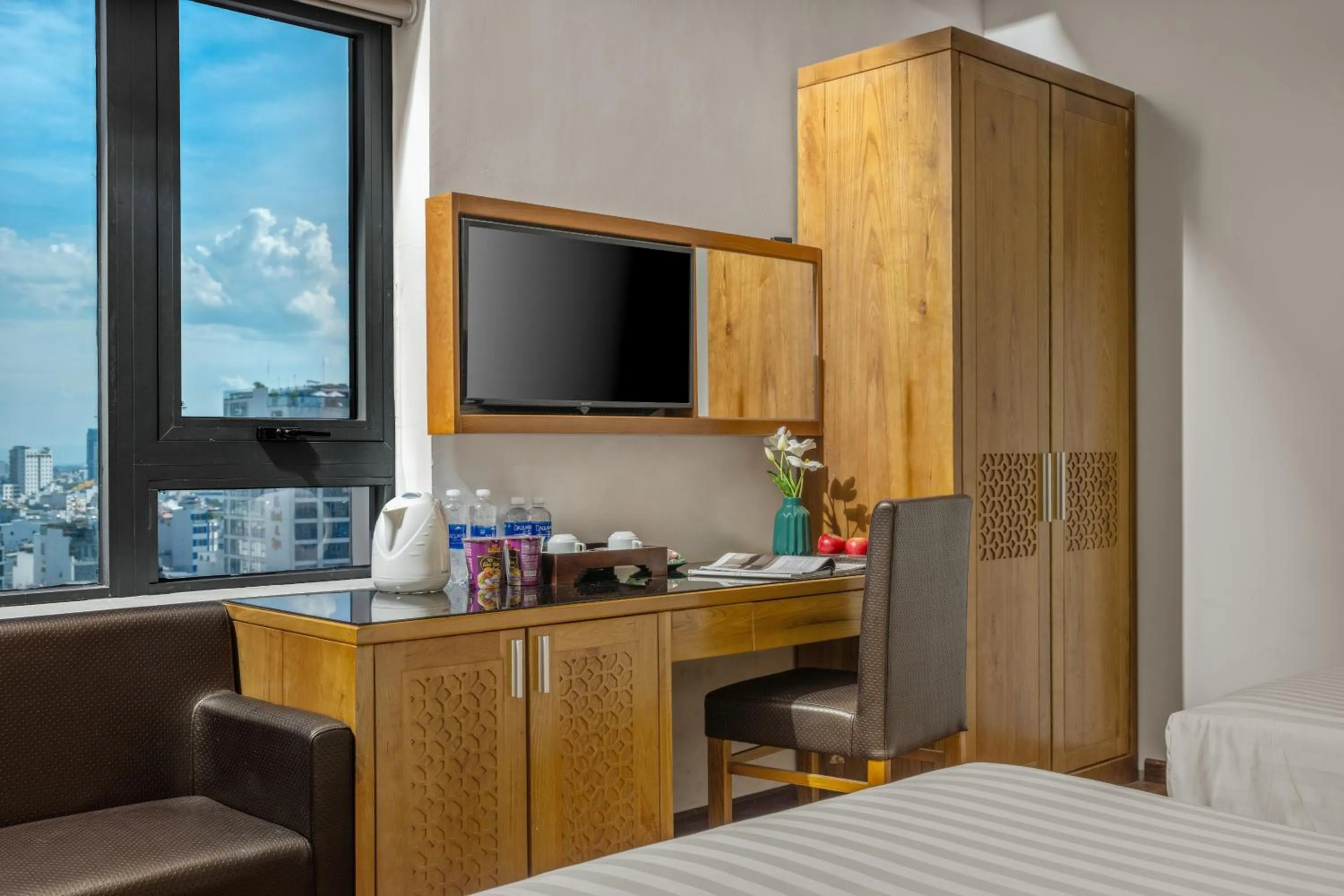 TV and multimedia, Bed in Bliss Luxury Hotel