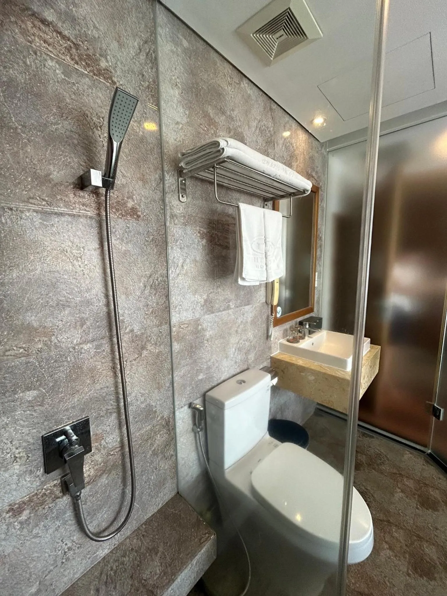 Shower in Bliss Luxury Hotel