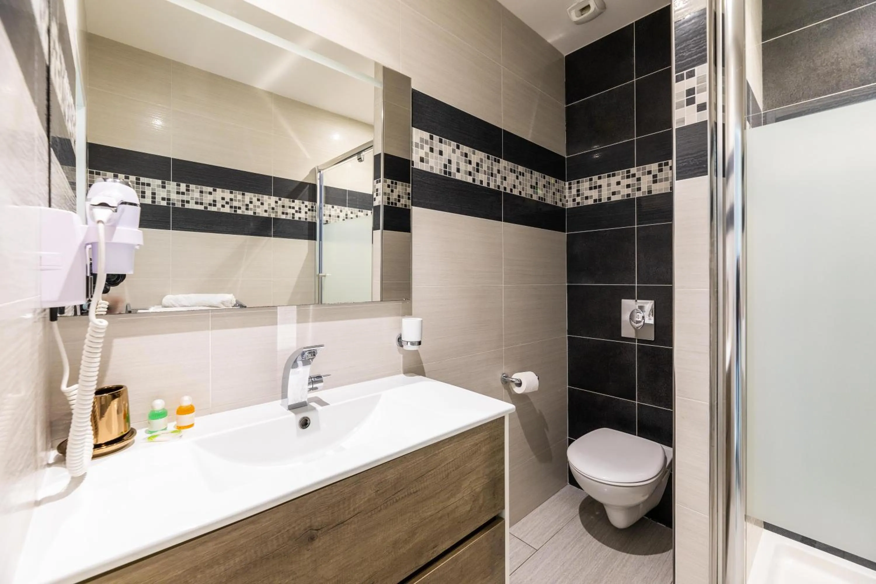 Bathroom in Les Alizés Résidence & Spa