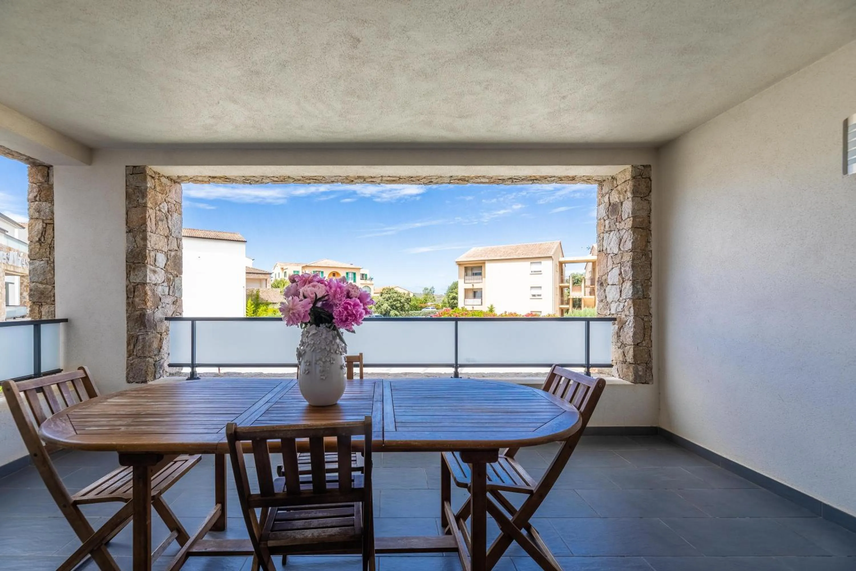 Balcony/Terrace in Les Alizés Résidence & Spa