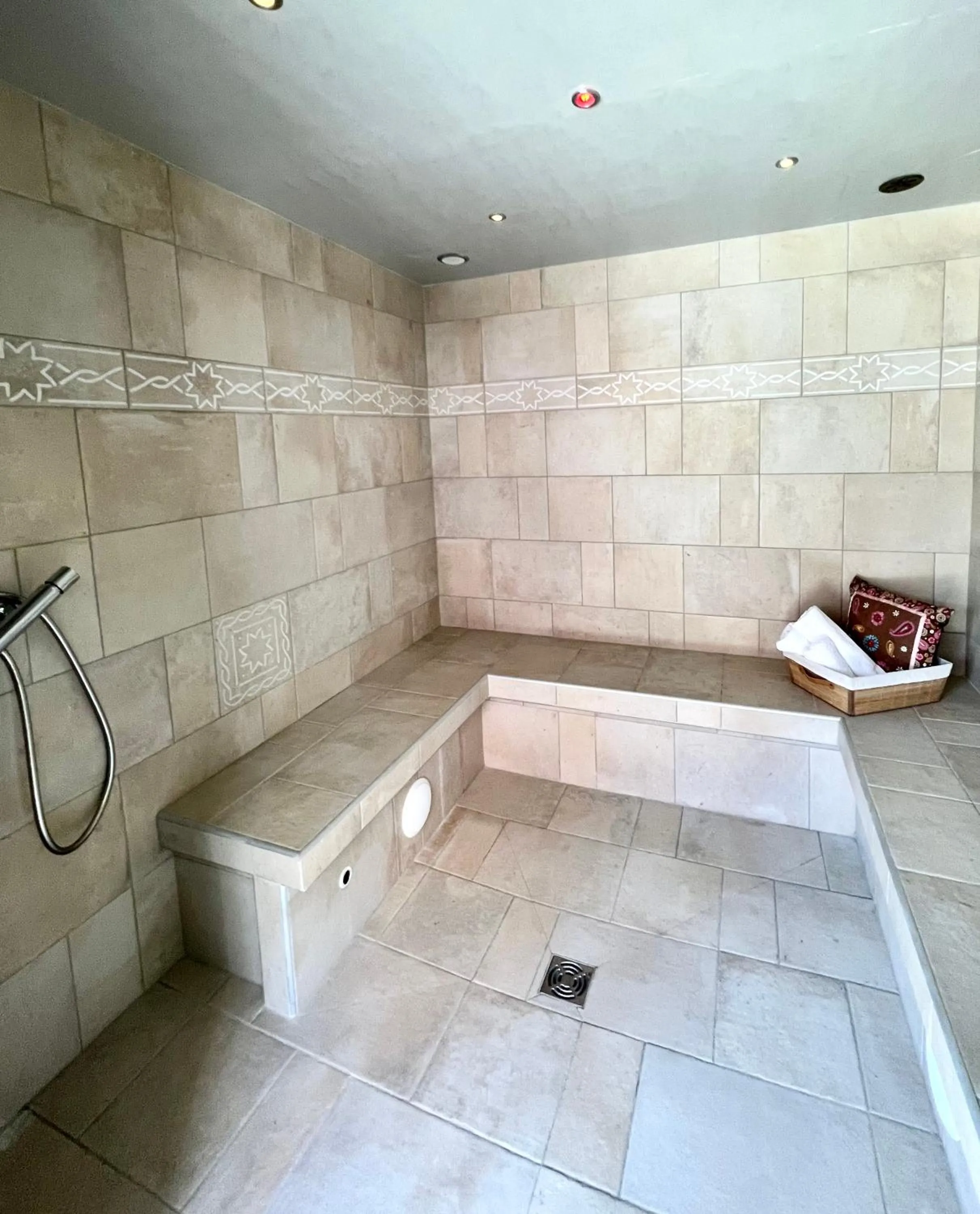 Spa and wellness centre/facilities in Les Alizés Résidence & Spa