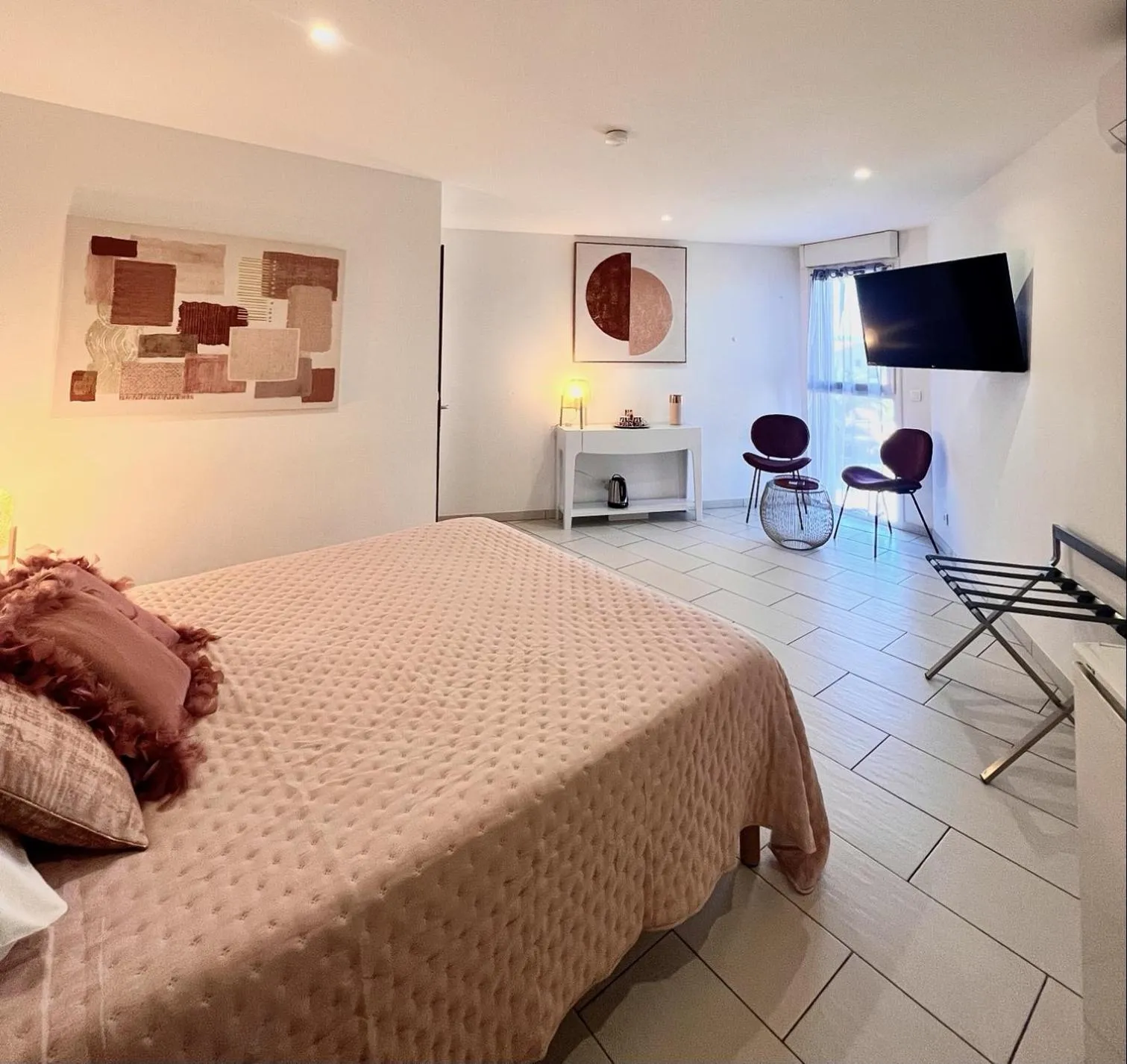 TV and multimedia, Bed in Les Alizés Résidence & Spa