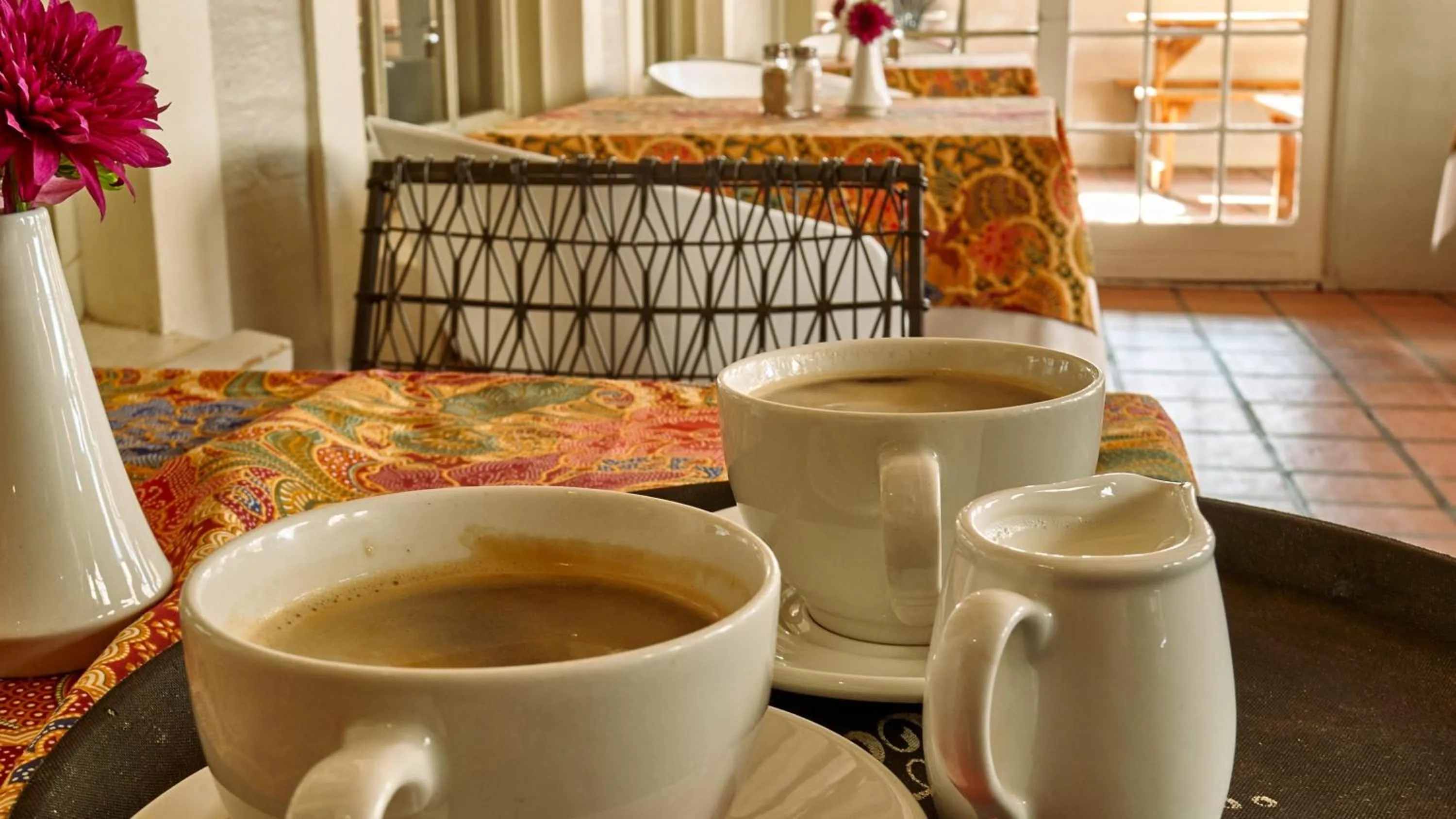 Drinks, Bed in Highland Quarters