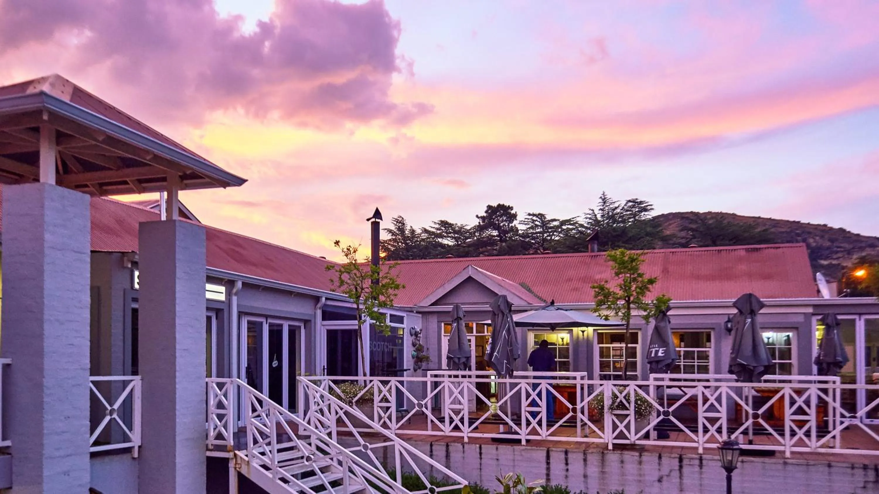 Sunset in Highland Quarters