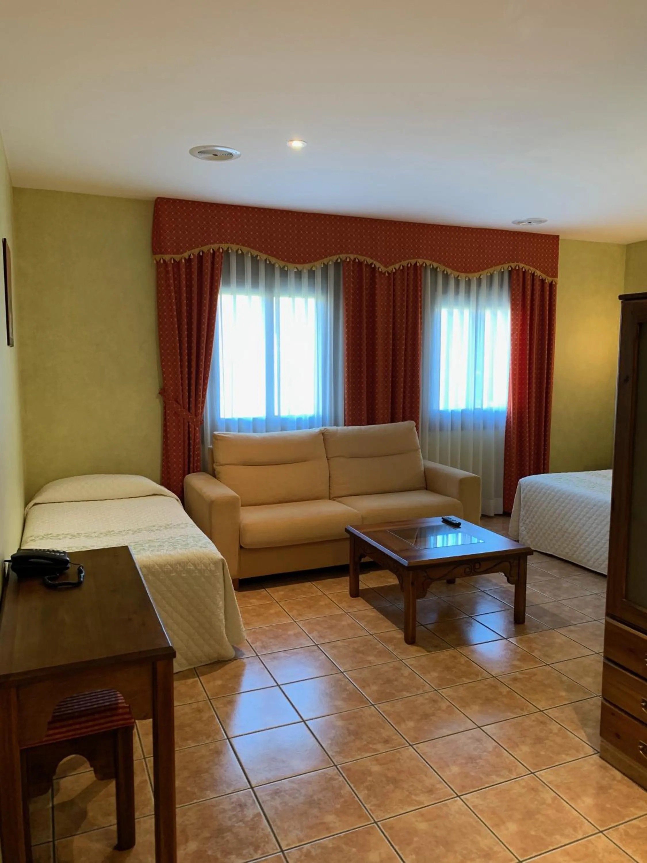 Bed in Hotel Restaurant Cal Petit