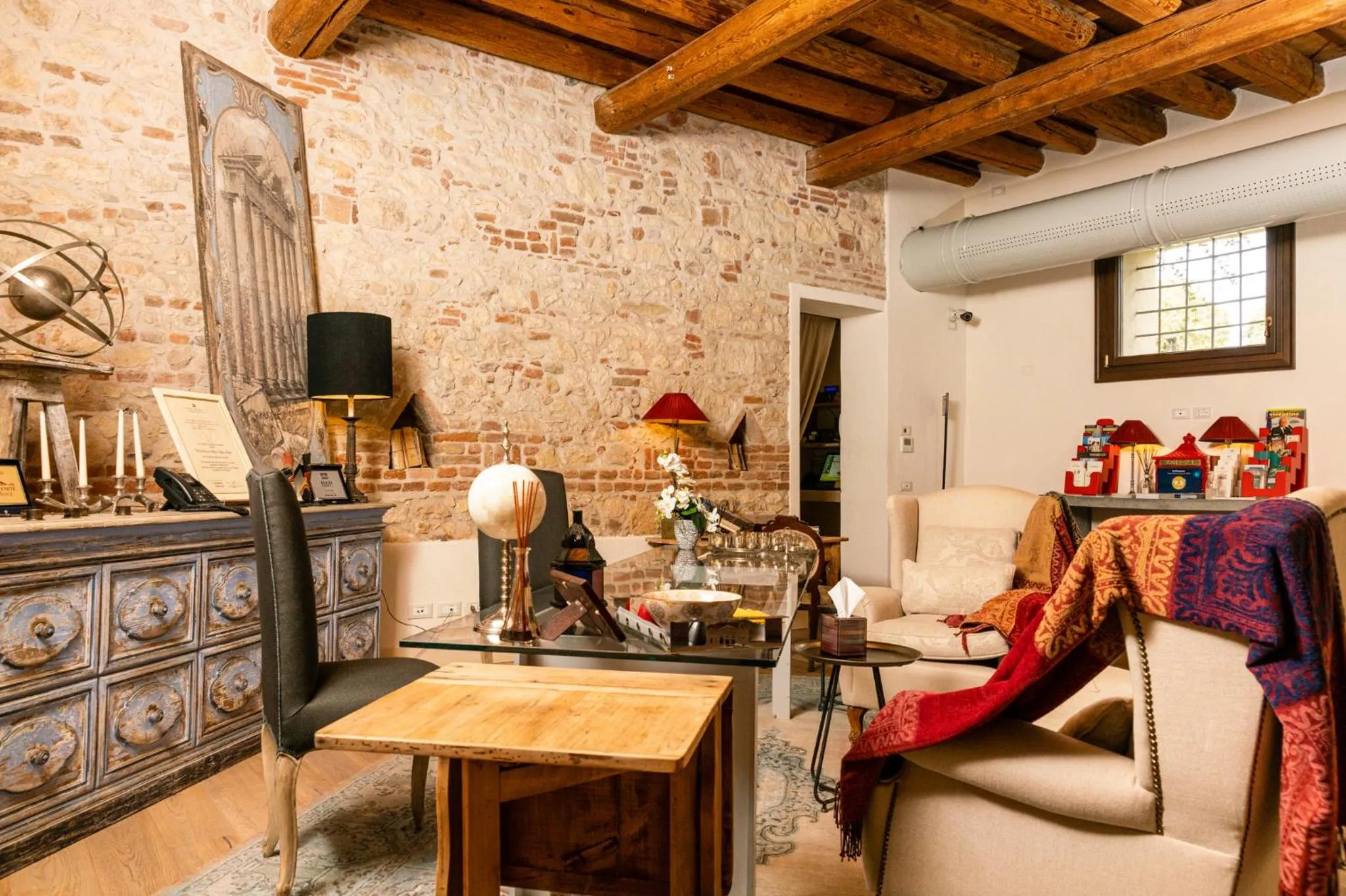 Lobby or reception in La Barchessa di Villa Pisani