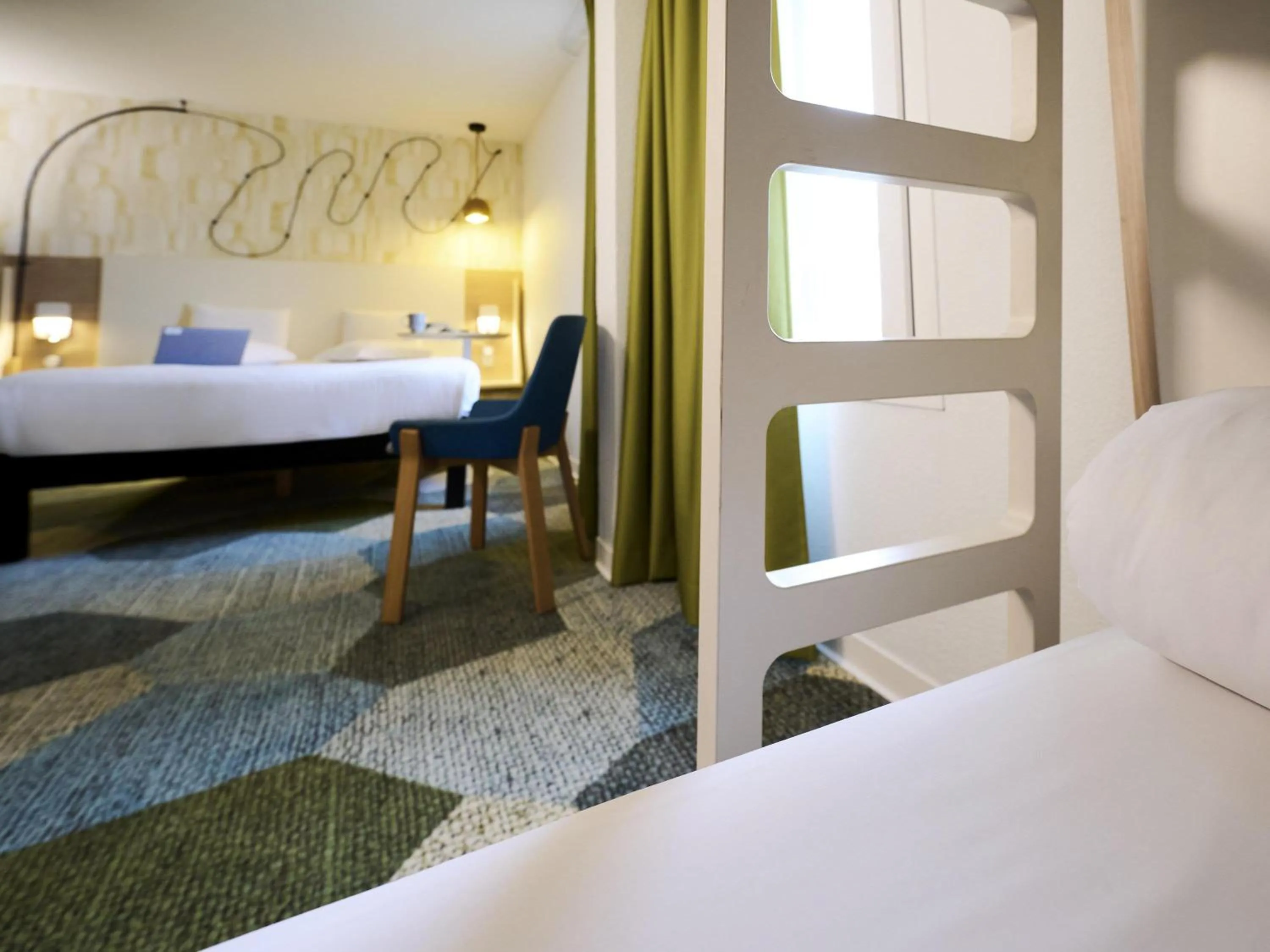 Bedroom, Bed in ibis Styles Bordeaux Begles Arena