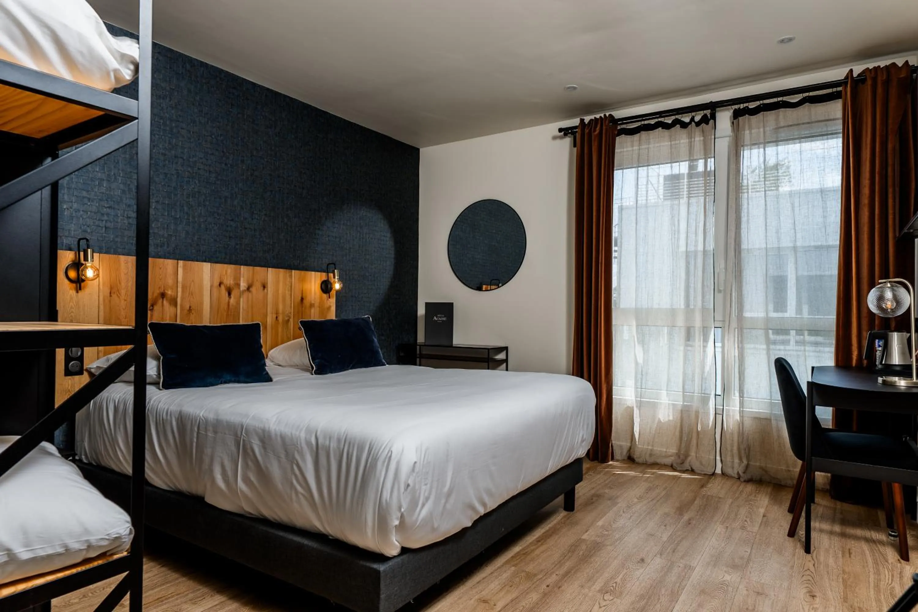 Bed in Hotel Acadie Eragny