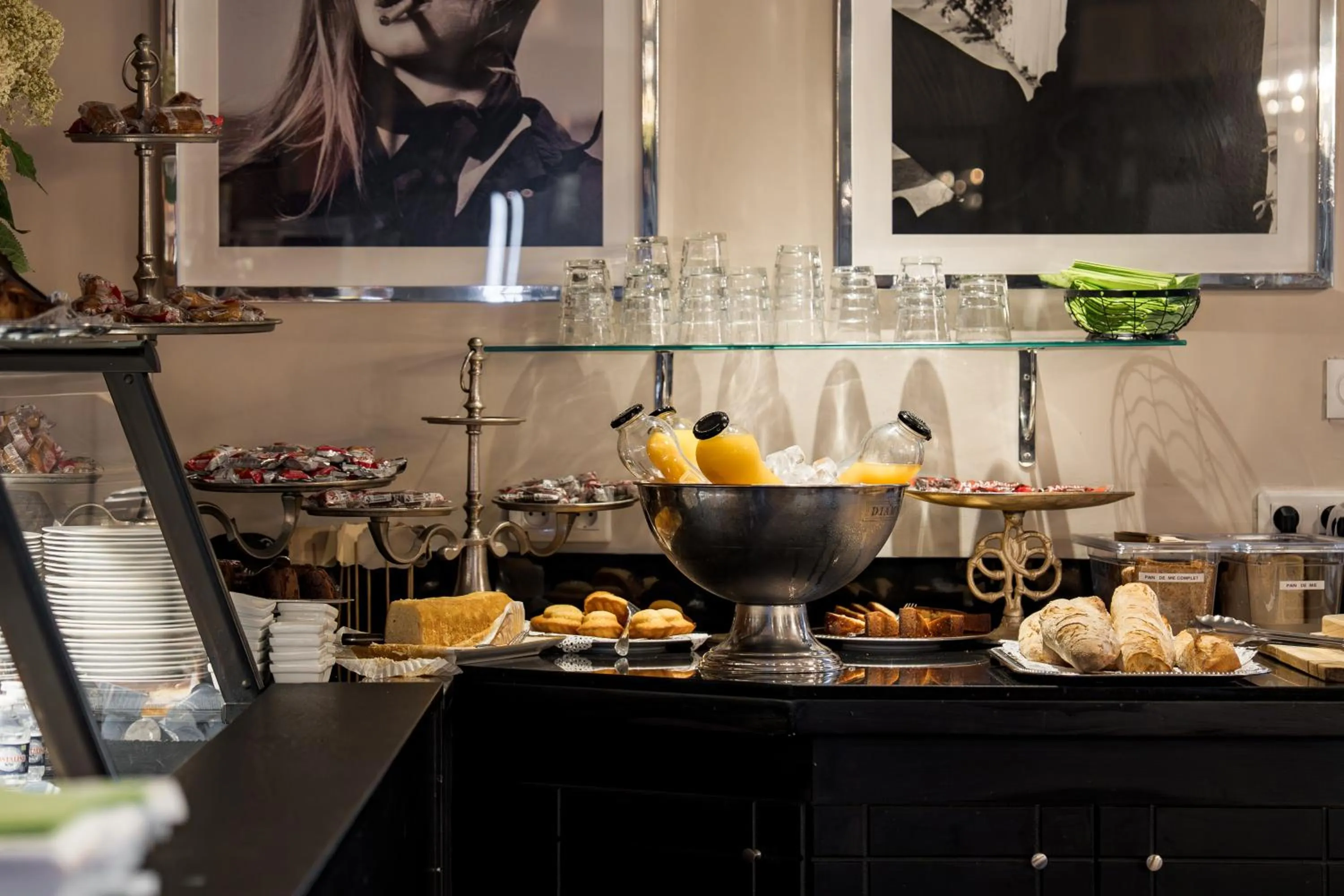 Breakfast in Hotel Acadie Eragny