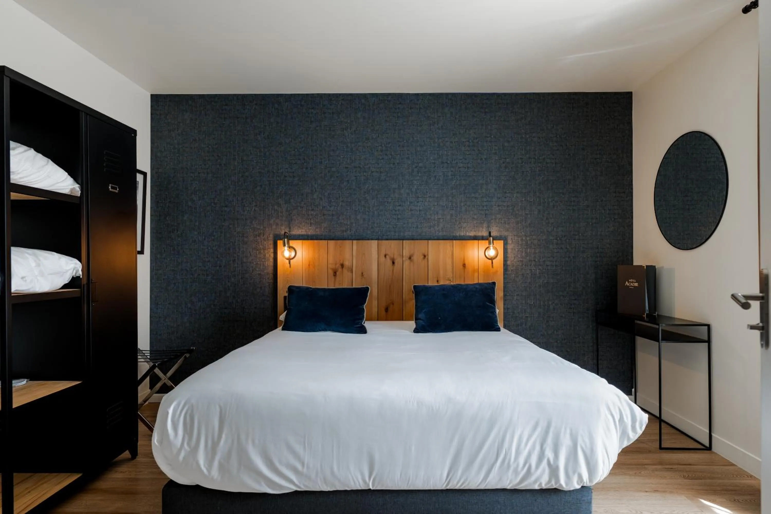 Bed in Hotel Acadie Eragny