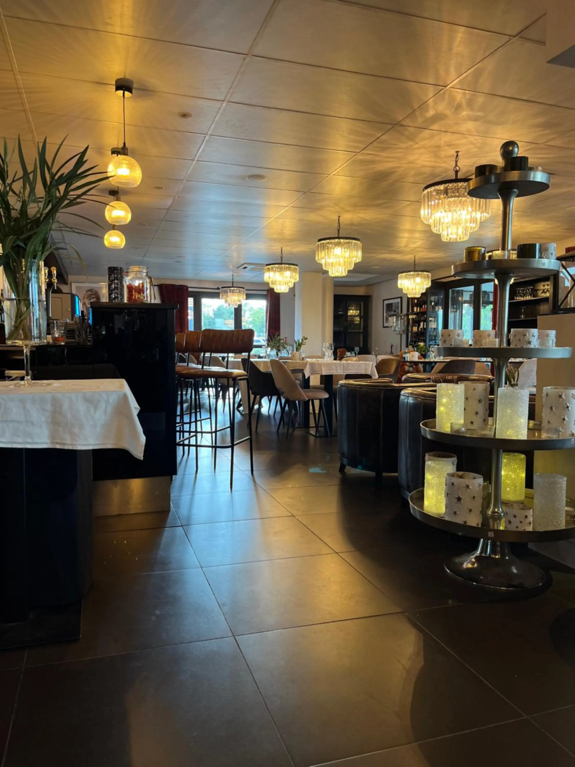 Restaurant/places to eat in Hotel Acadie Eragny