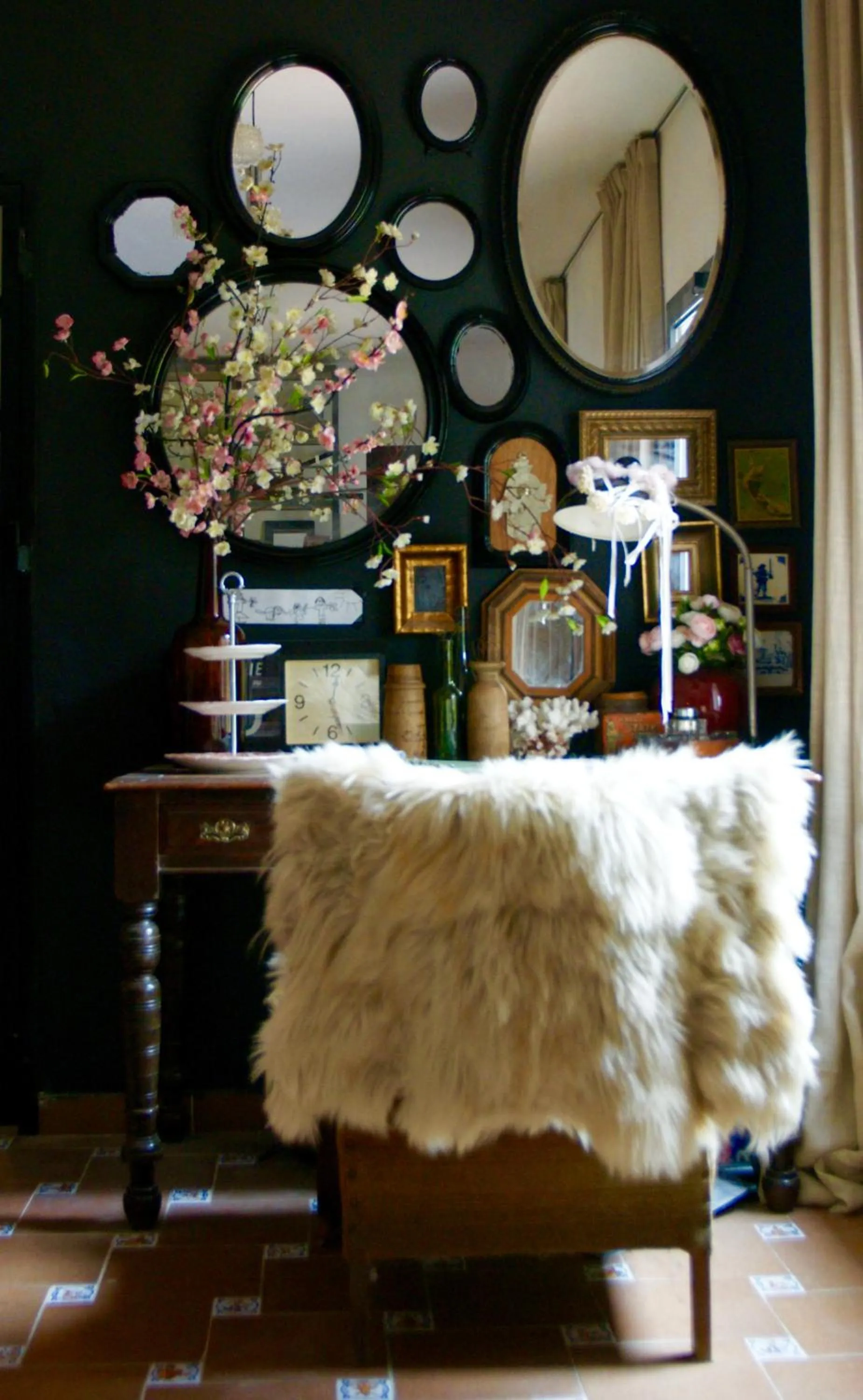 Communal lounge/ TV room in Finca Mil Estrellas