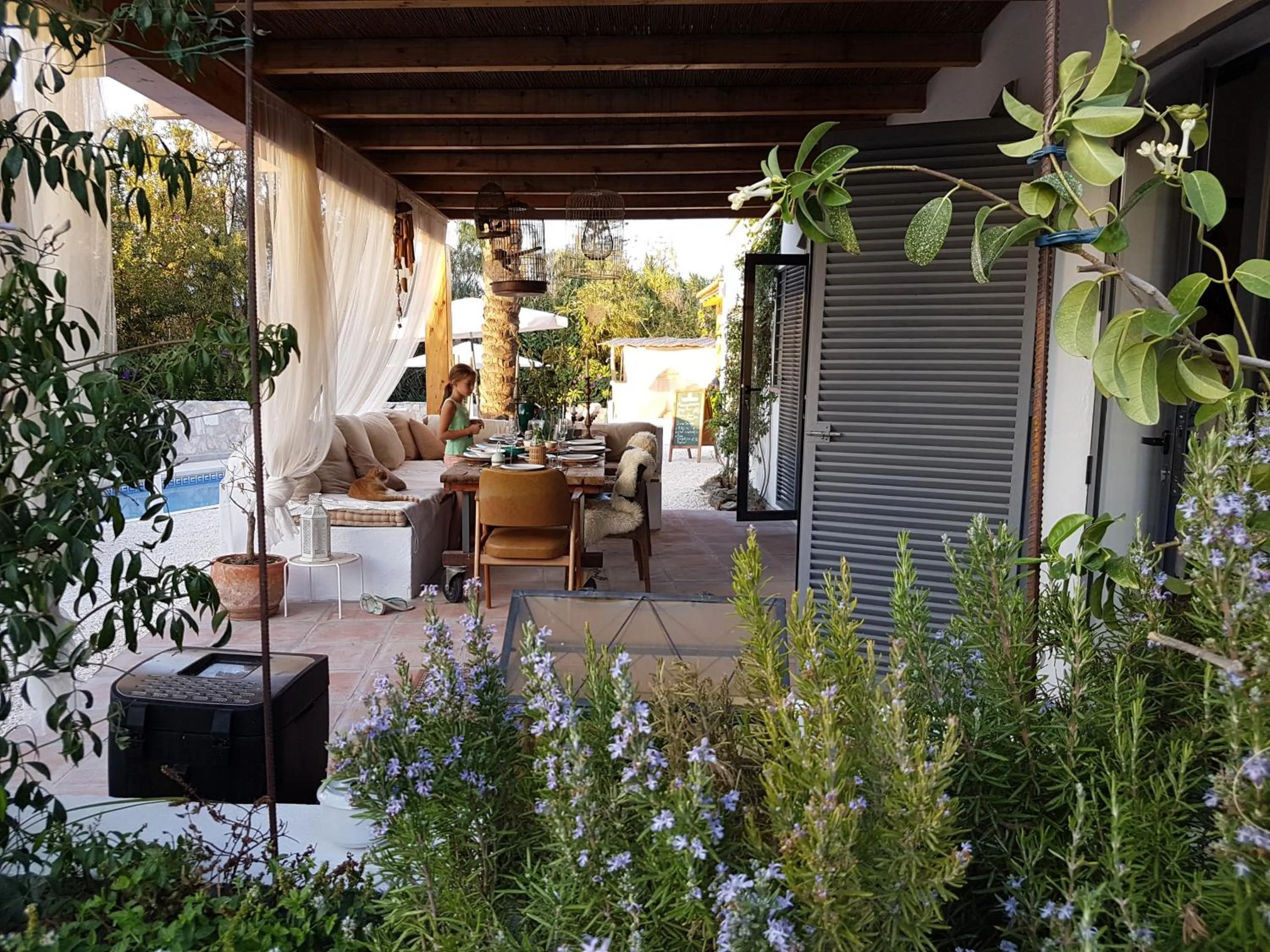 Restaurant/places to eat in Finca Mil Estrellas