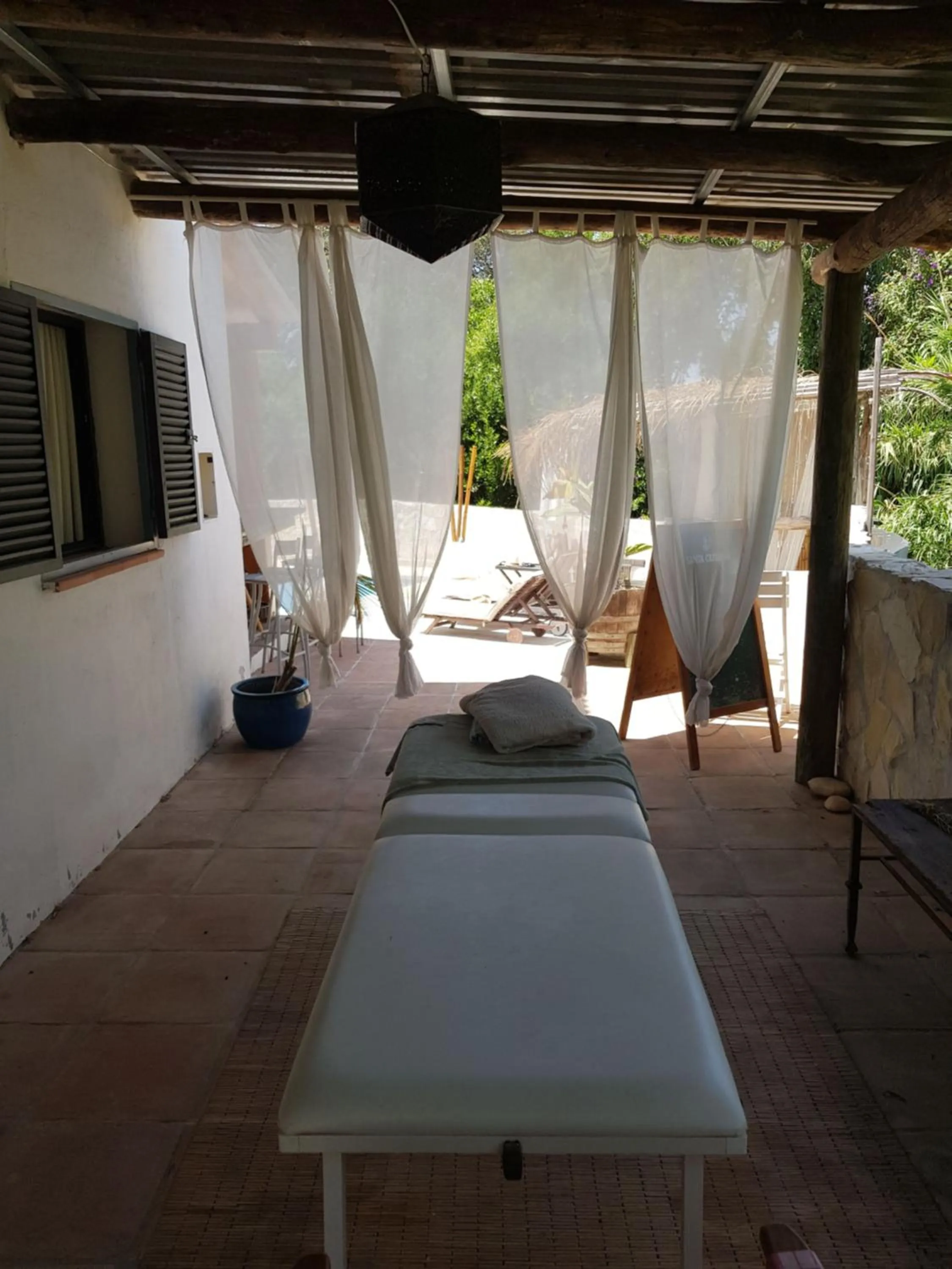 Massage in Finca Mil Estrellas