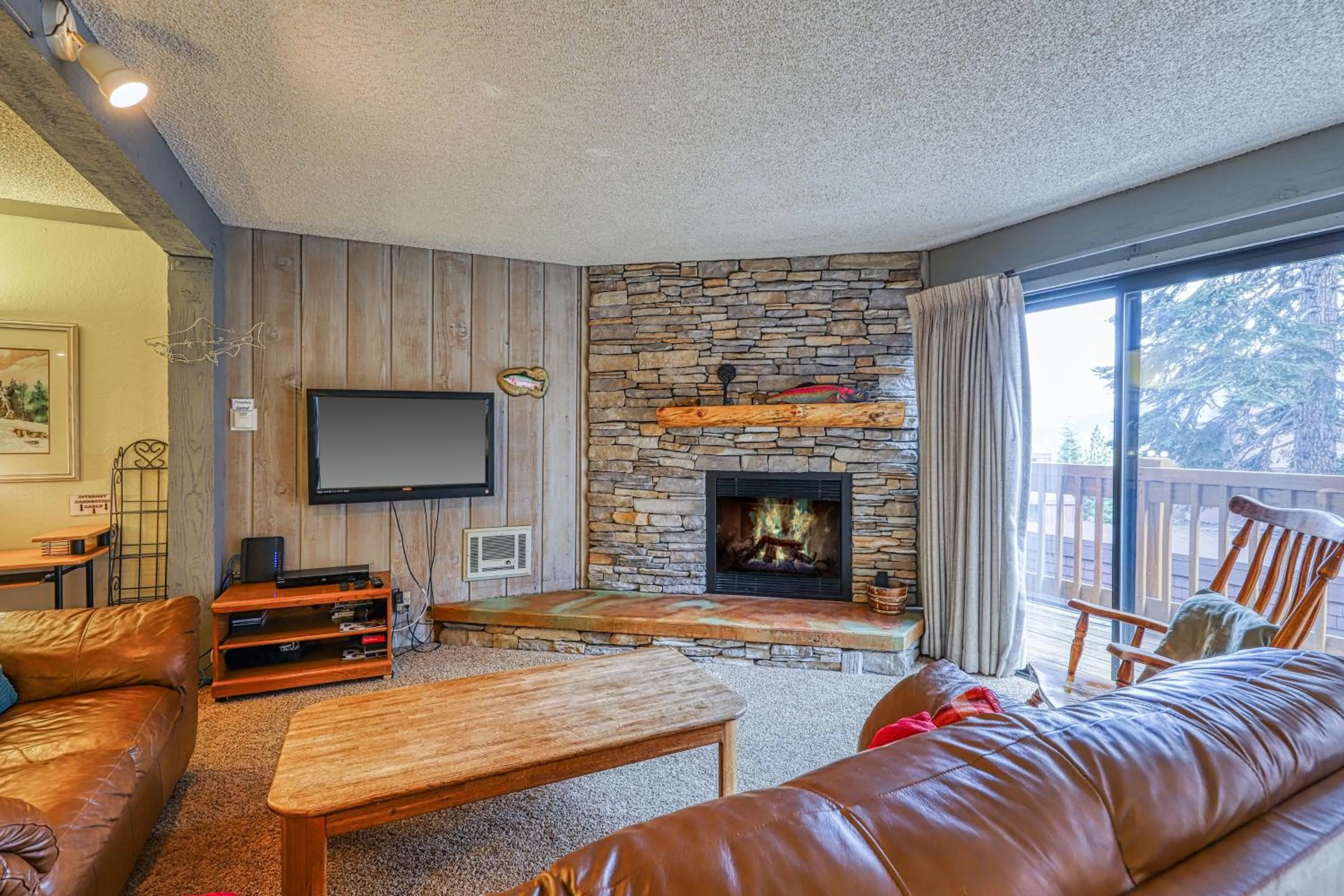 Mammoth Ski & Racquet 124