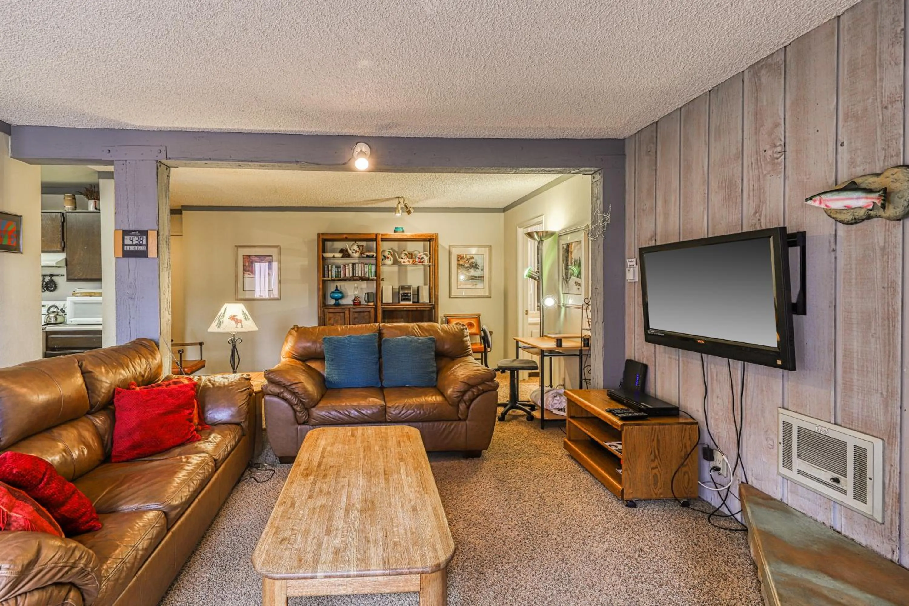 Mammoth Ski & Racquet 124