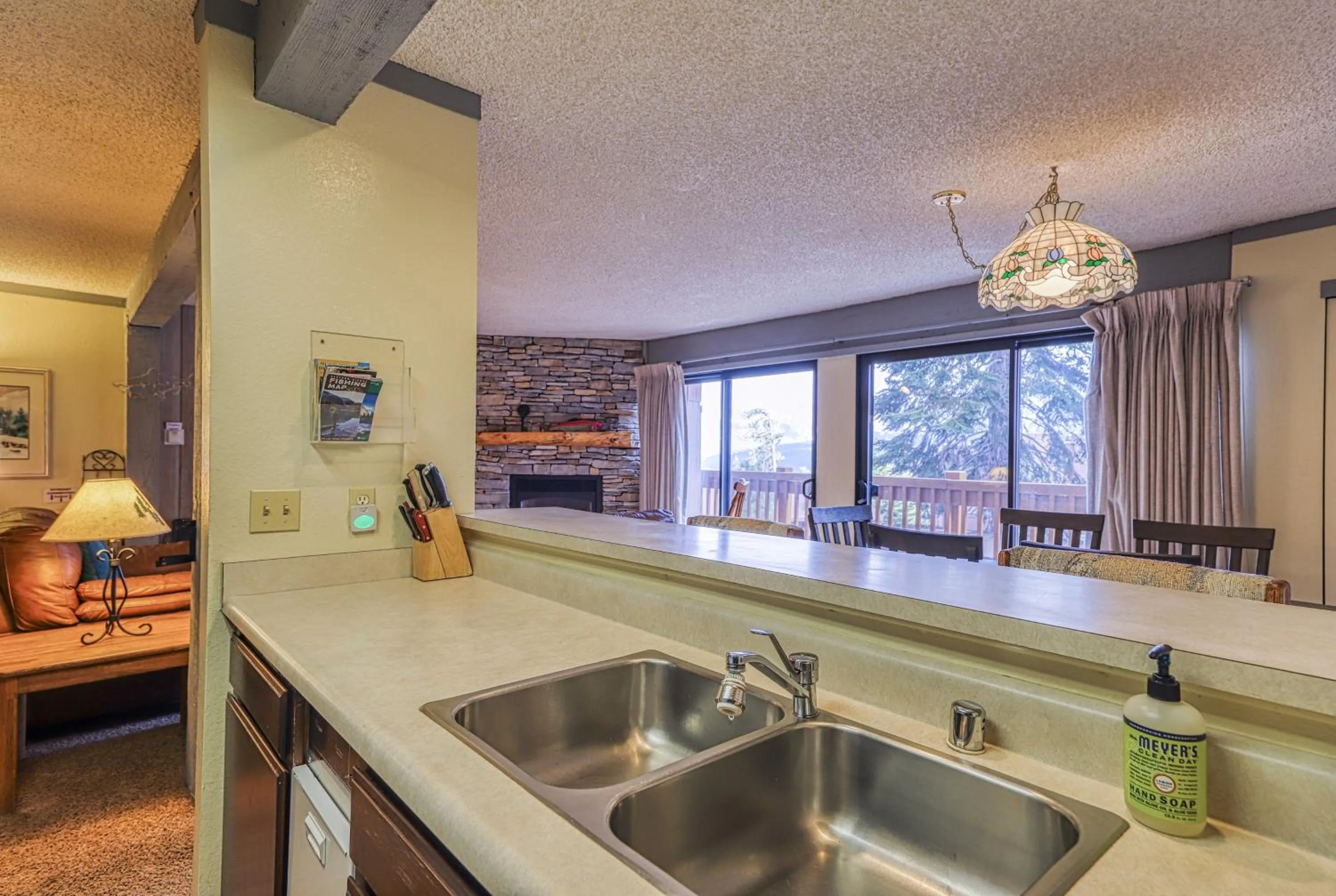 Mammoth Ski & Racquet 124