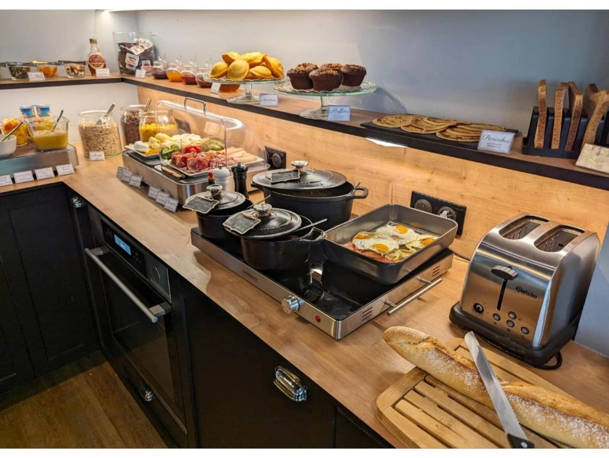 Breakfast in Best Western Hotel Le Montparnasse