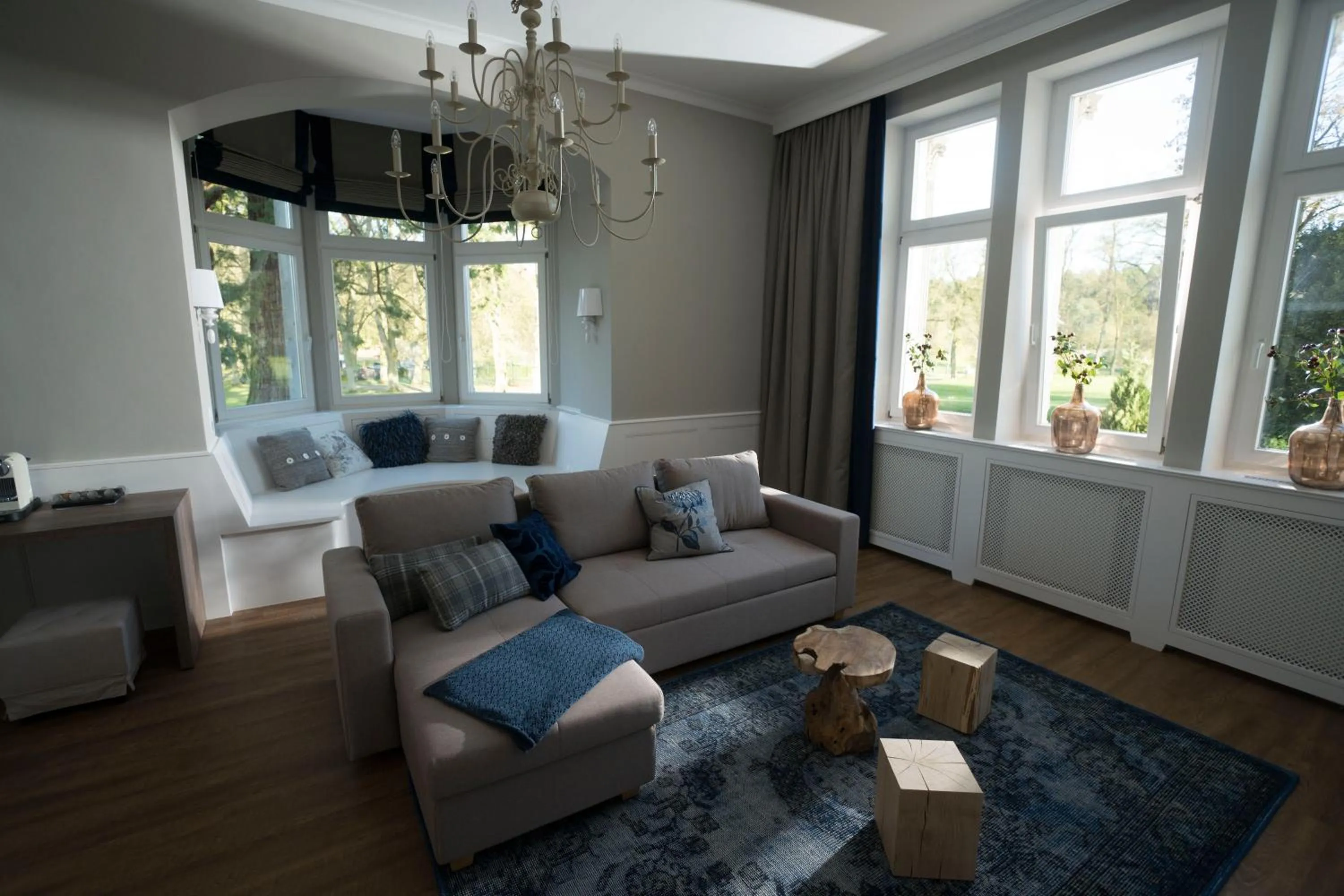 Living room in Schloss Kaarz mit Park