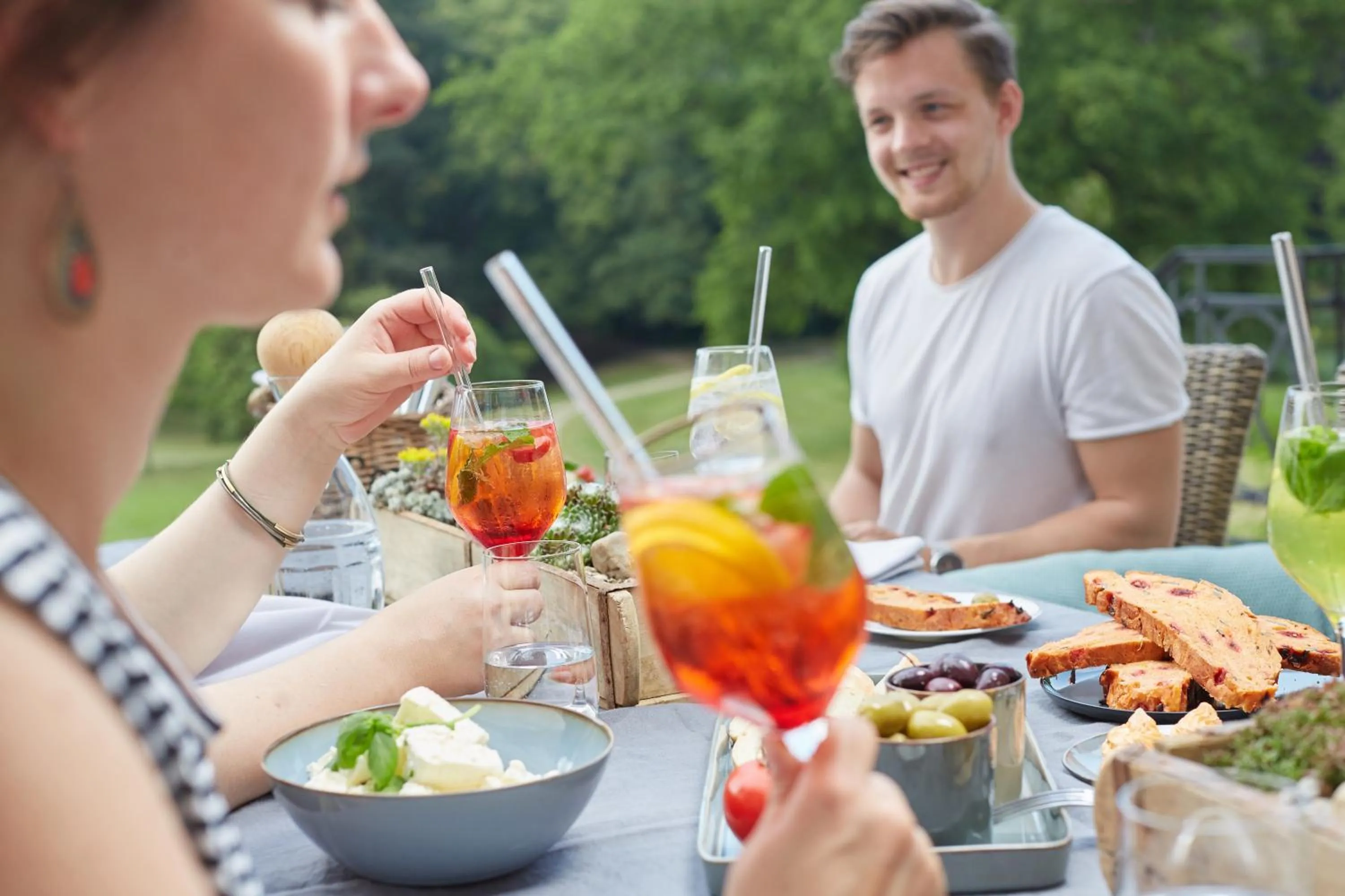 Restaurant/places to eat in Schloss Kaarz mit Park