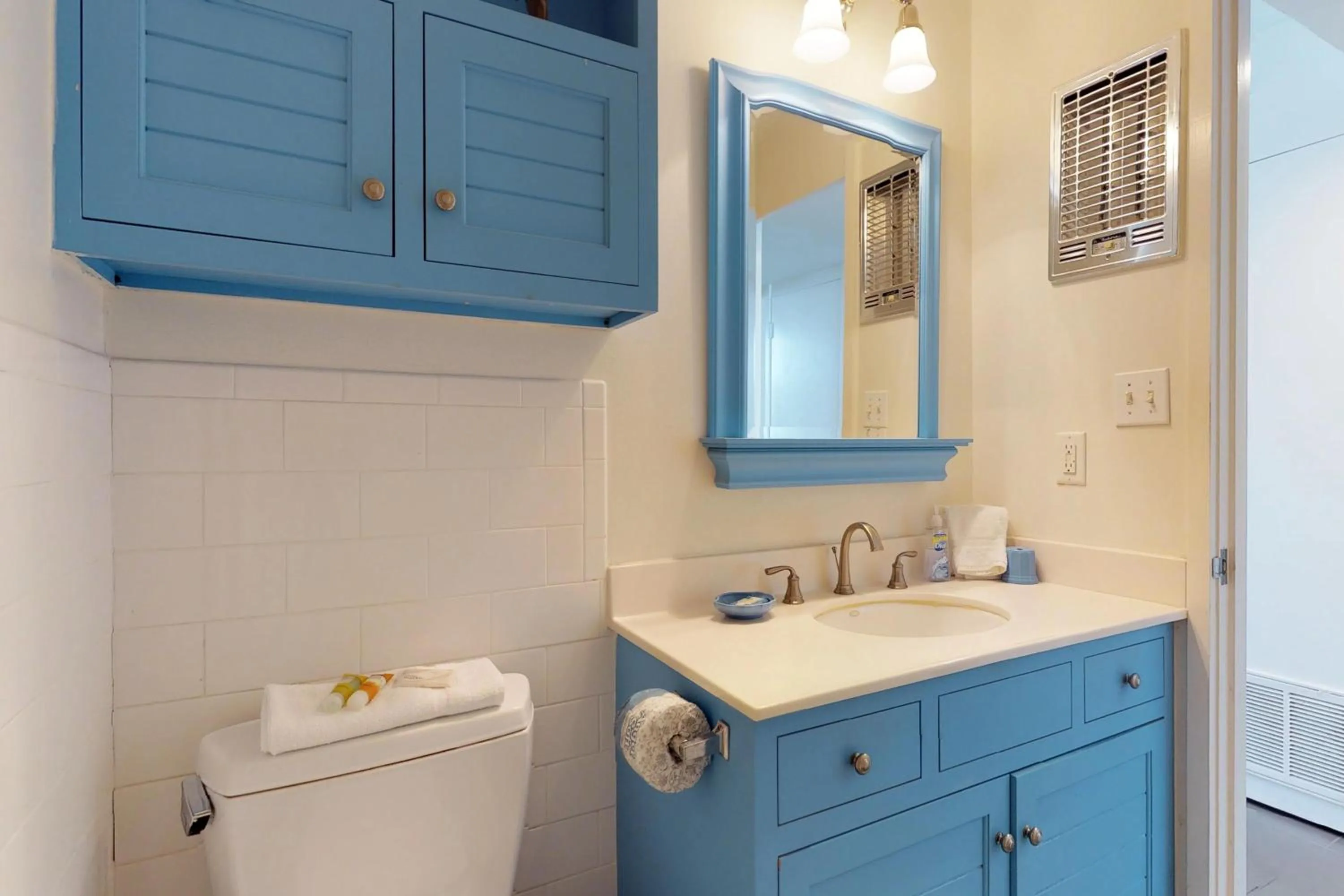 La Playa Condominium 209