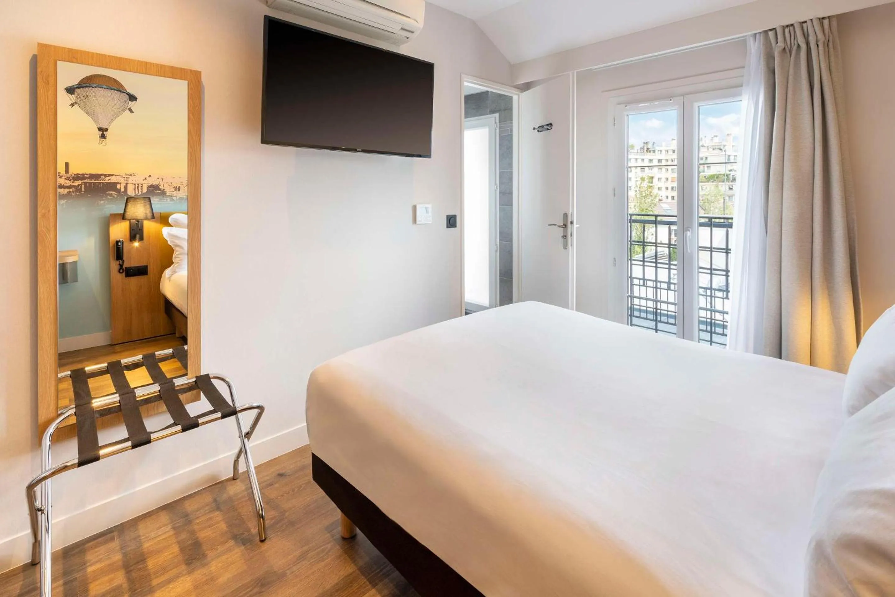 Bedroom, Bed in Hotel Apolonia Paris Mouffetard, Sure Hotel Collection by Best Western