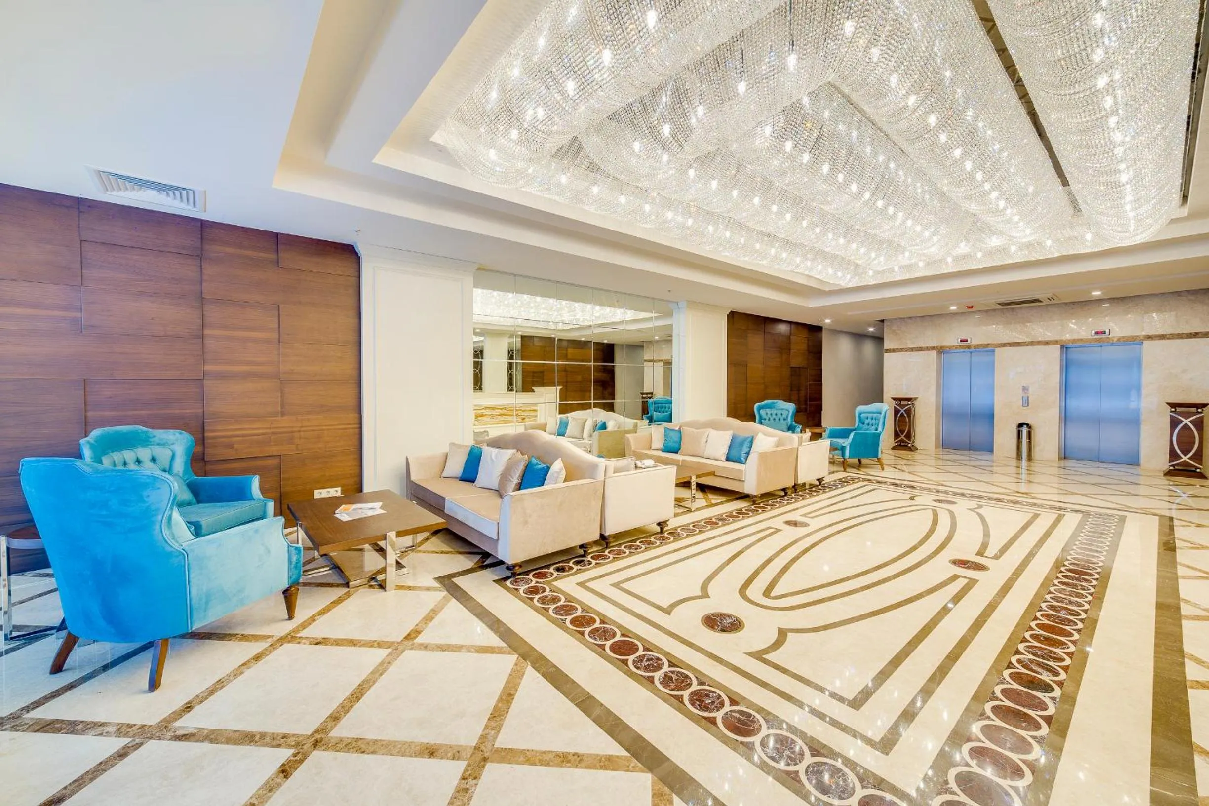 Lobby or reception in Demircioğlu Park Hotel