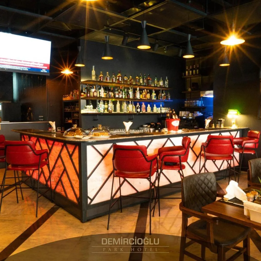 Restaurant/places to eat in Demircioğlu Park Hotel