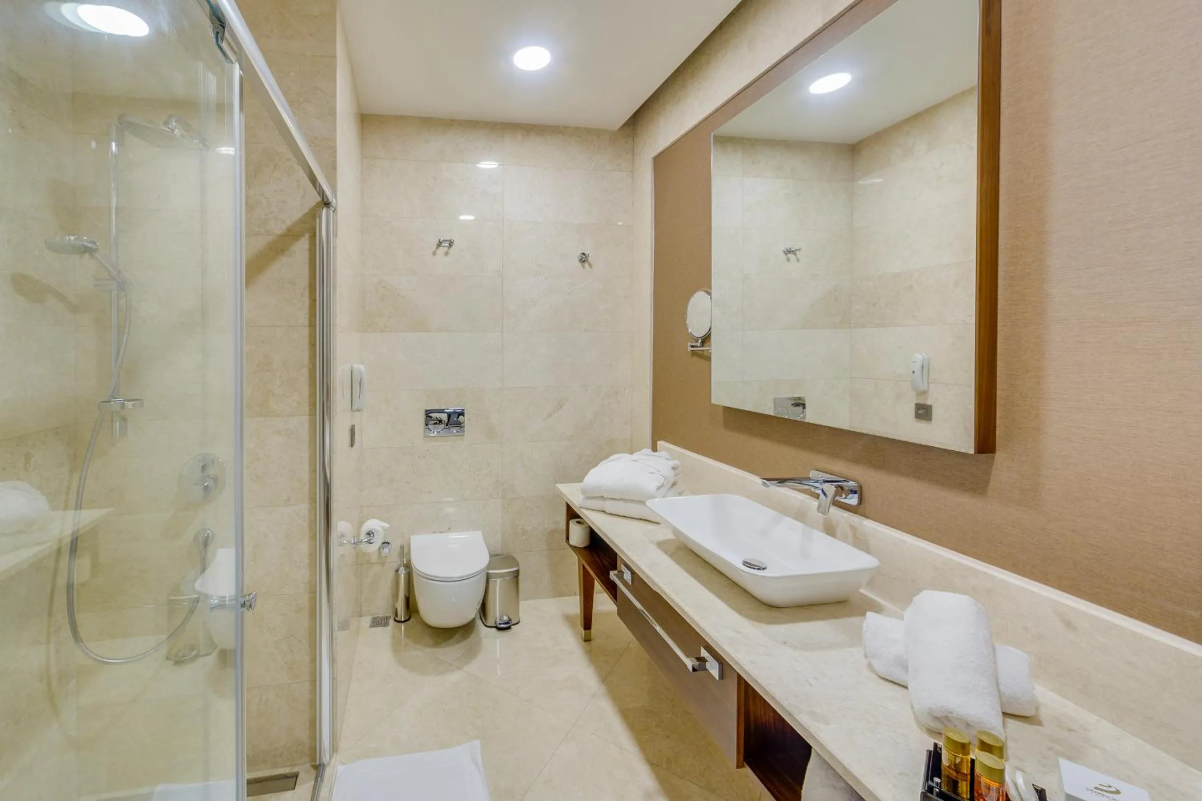 Bathroom in Demircioğlu Park Hotel