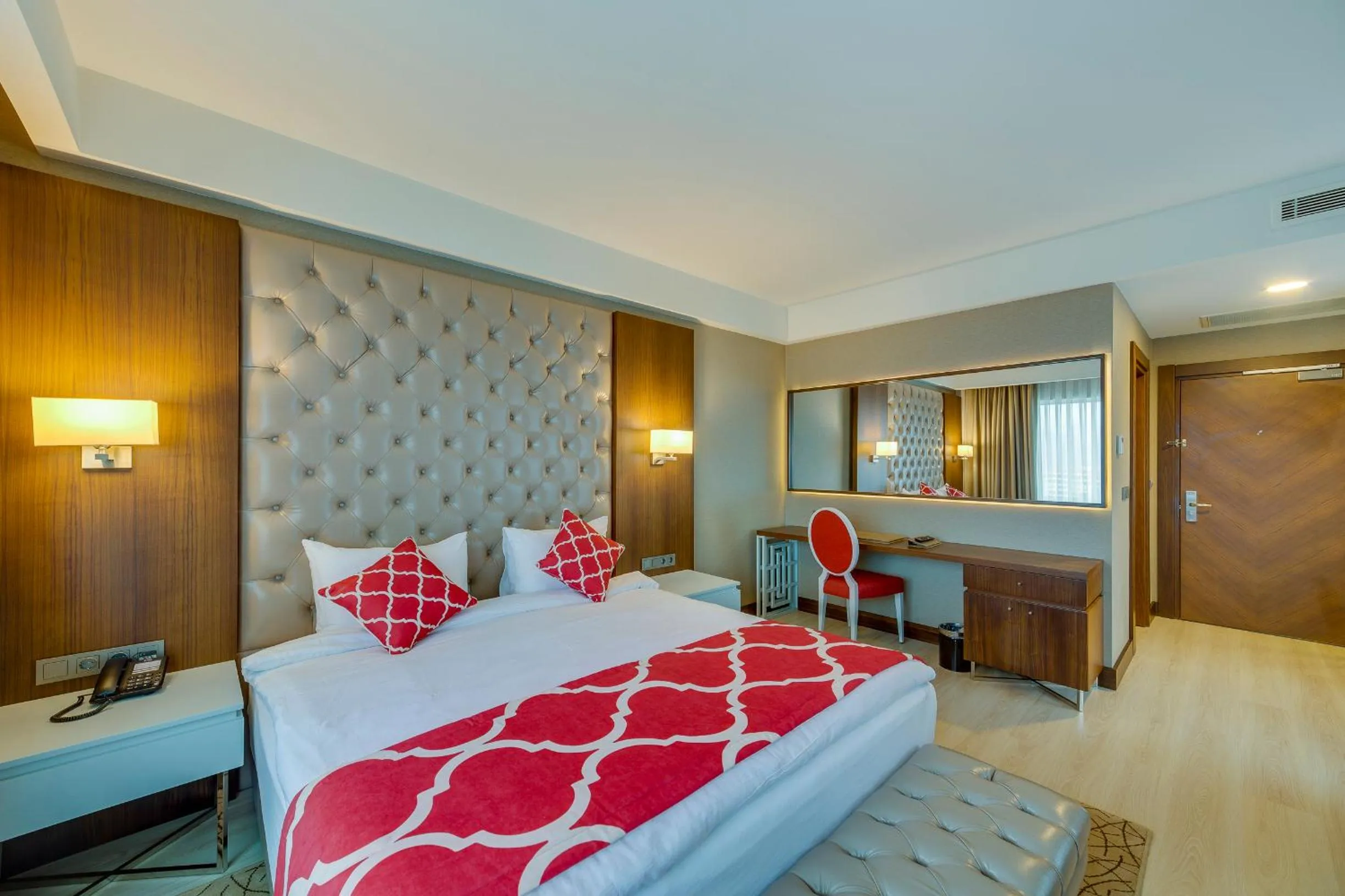 Photo of the whole room, Bed in Demircioğlu Park Hotel