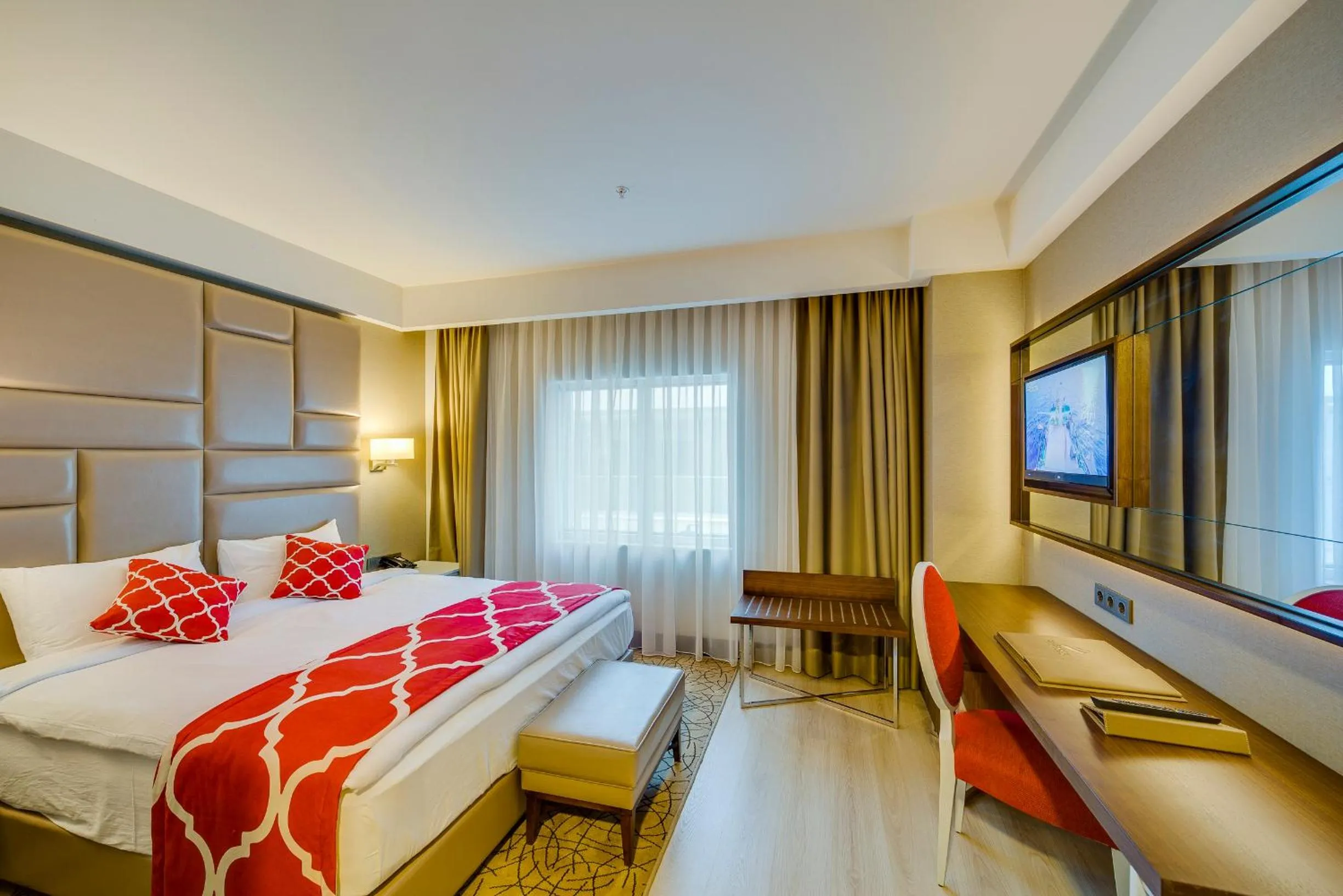 Photo of the whole room, Bed in Demircioğlu Park Hotel