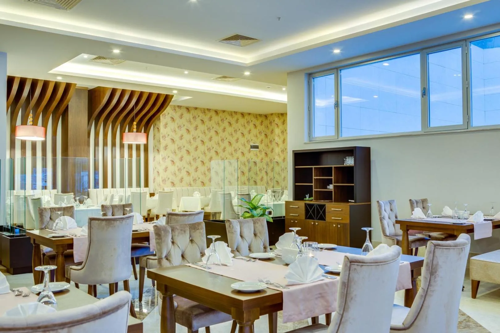 Restaurant/places to eat in Demircioğlu Park Hotel