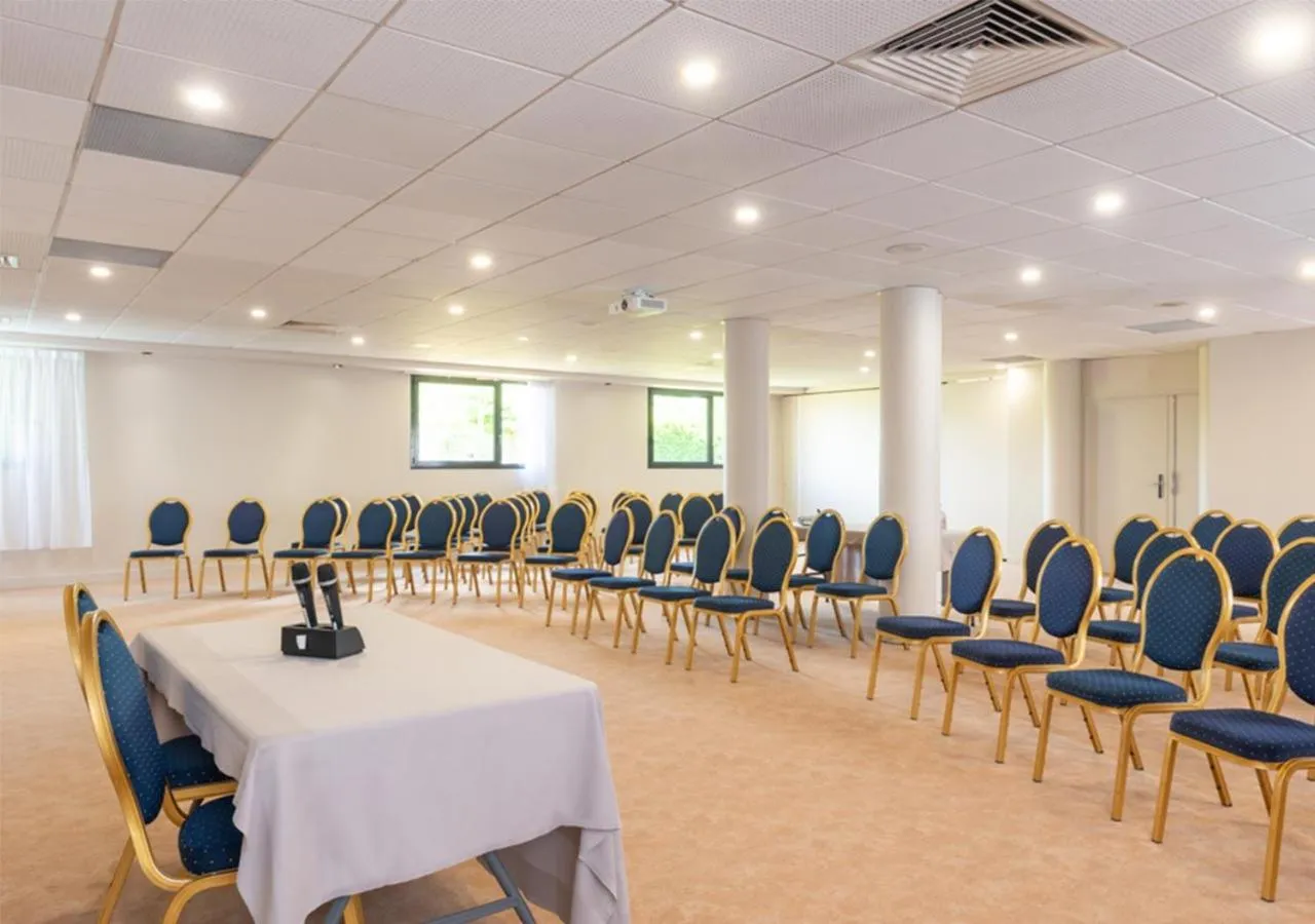 Meeting/conference room in The Originals City, Hôtel Alteora, Poitiers Site du Futuroscope