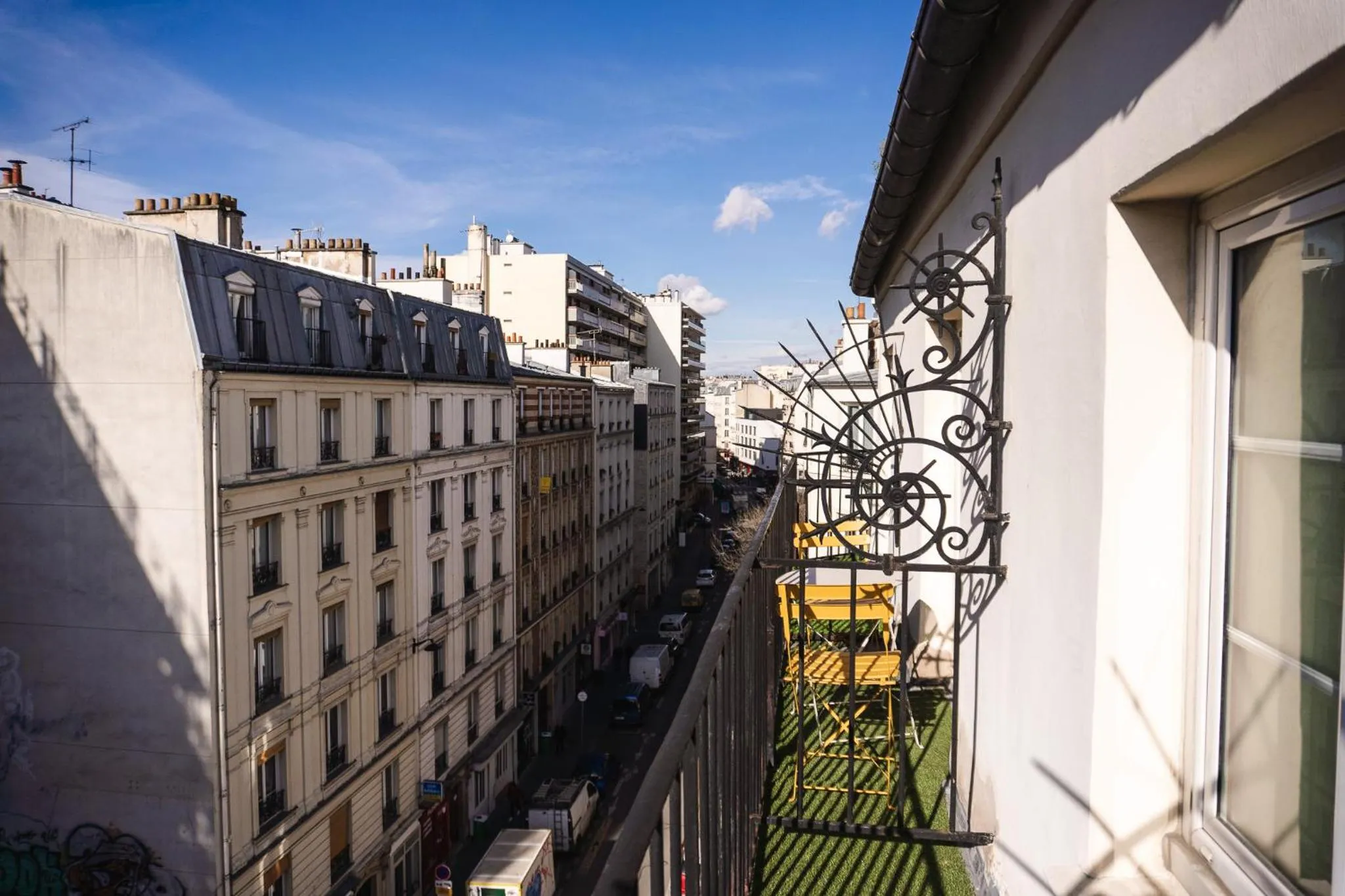 Balcony/Terrace in Comfort Hotel Nation Père Lachaise