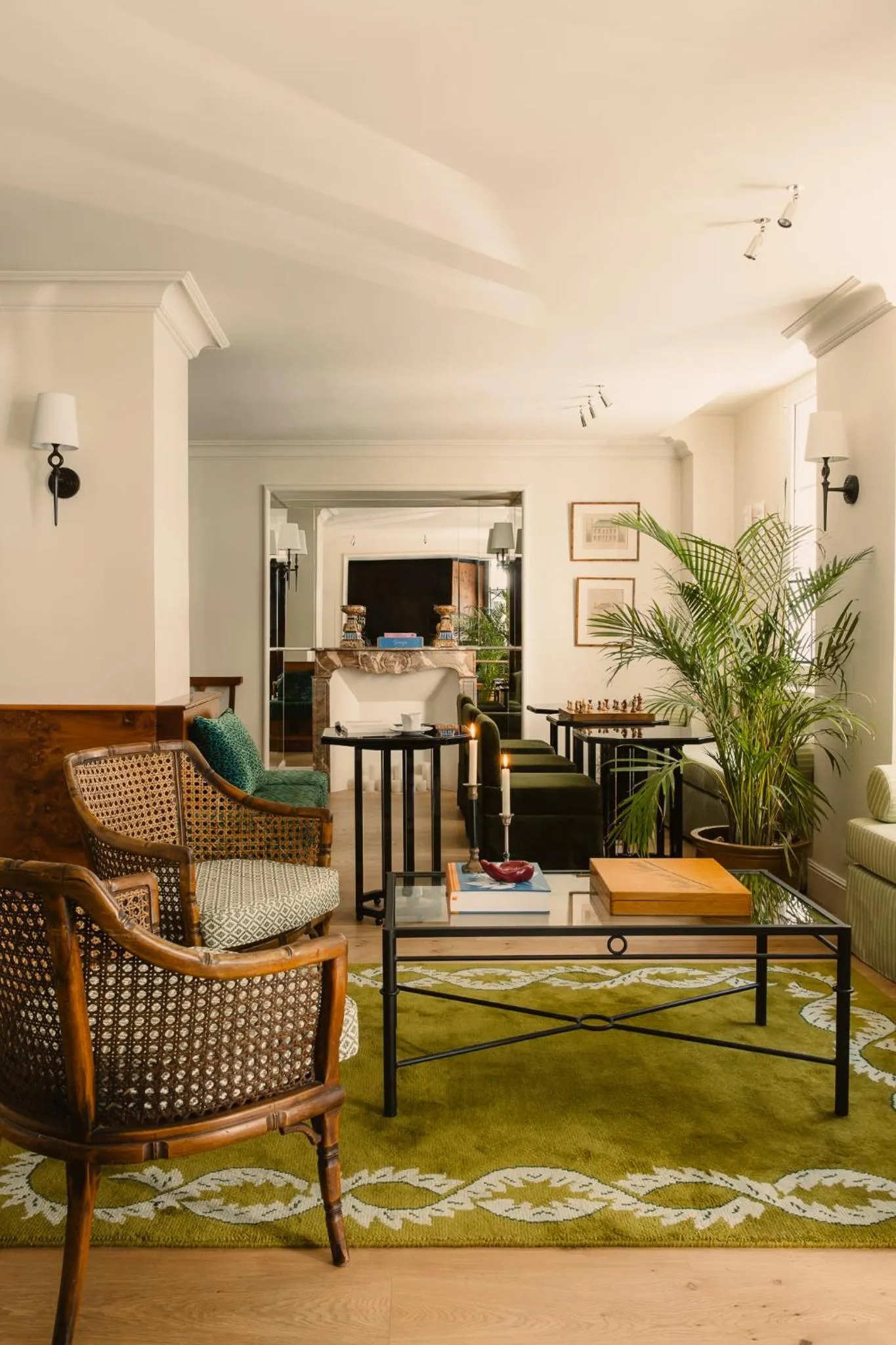 Lounge or bar in Hôtel Folie - Orso Hotels