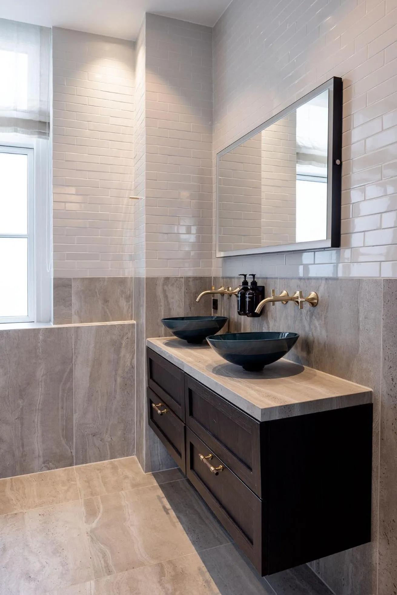 Bathroom in Ascot Hotel