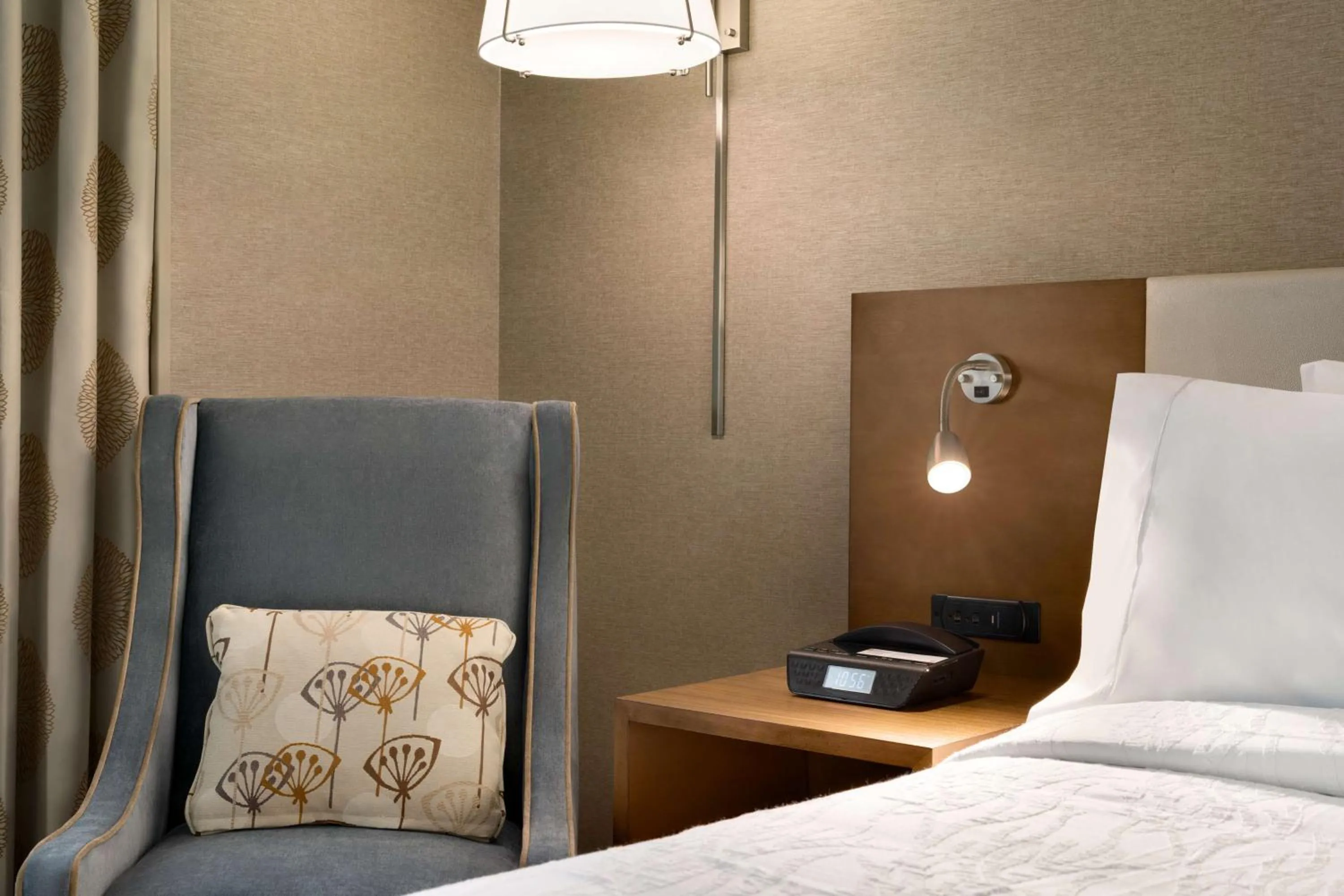 Bed in Hilton Garden Inn New York Times Square South