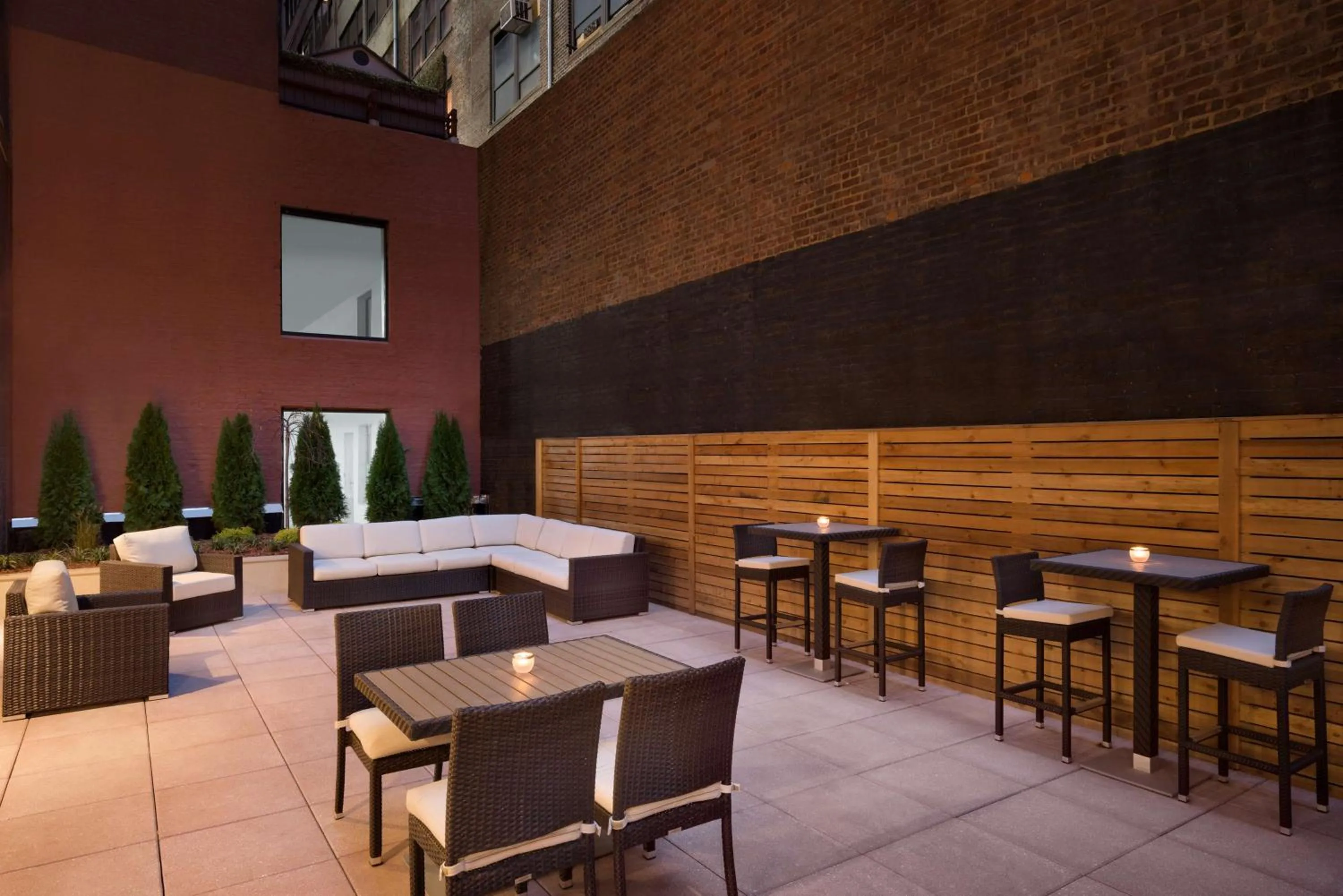 Patio in Hilton Garden Inn New York Times Square South
