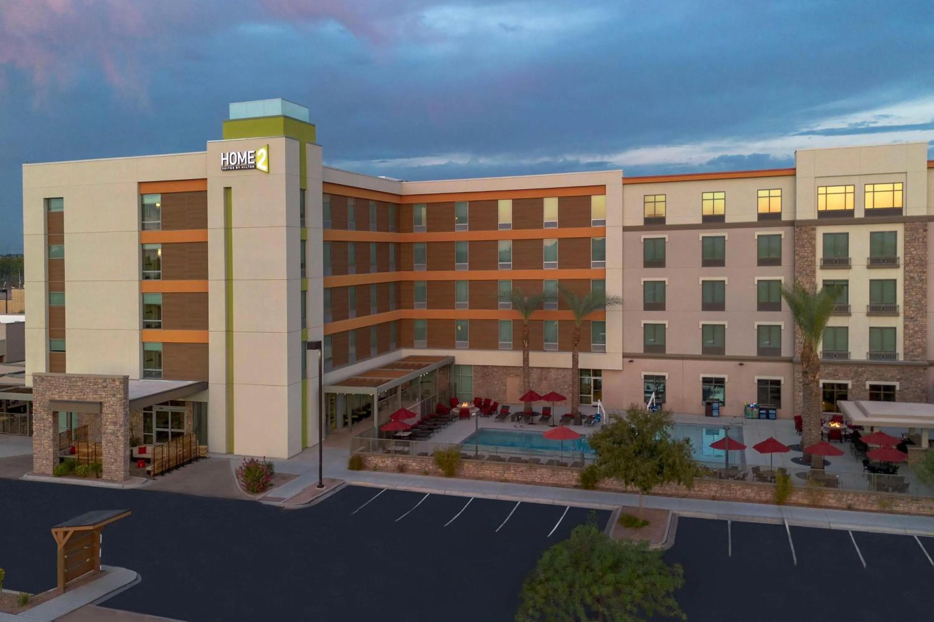 Property building in Home2 Suites By Hilton Phoenix-Tempe University Research Park