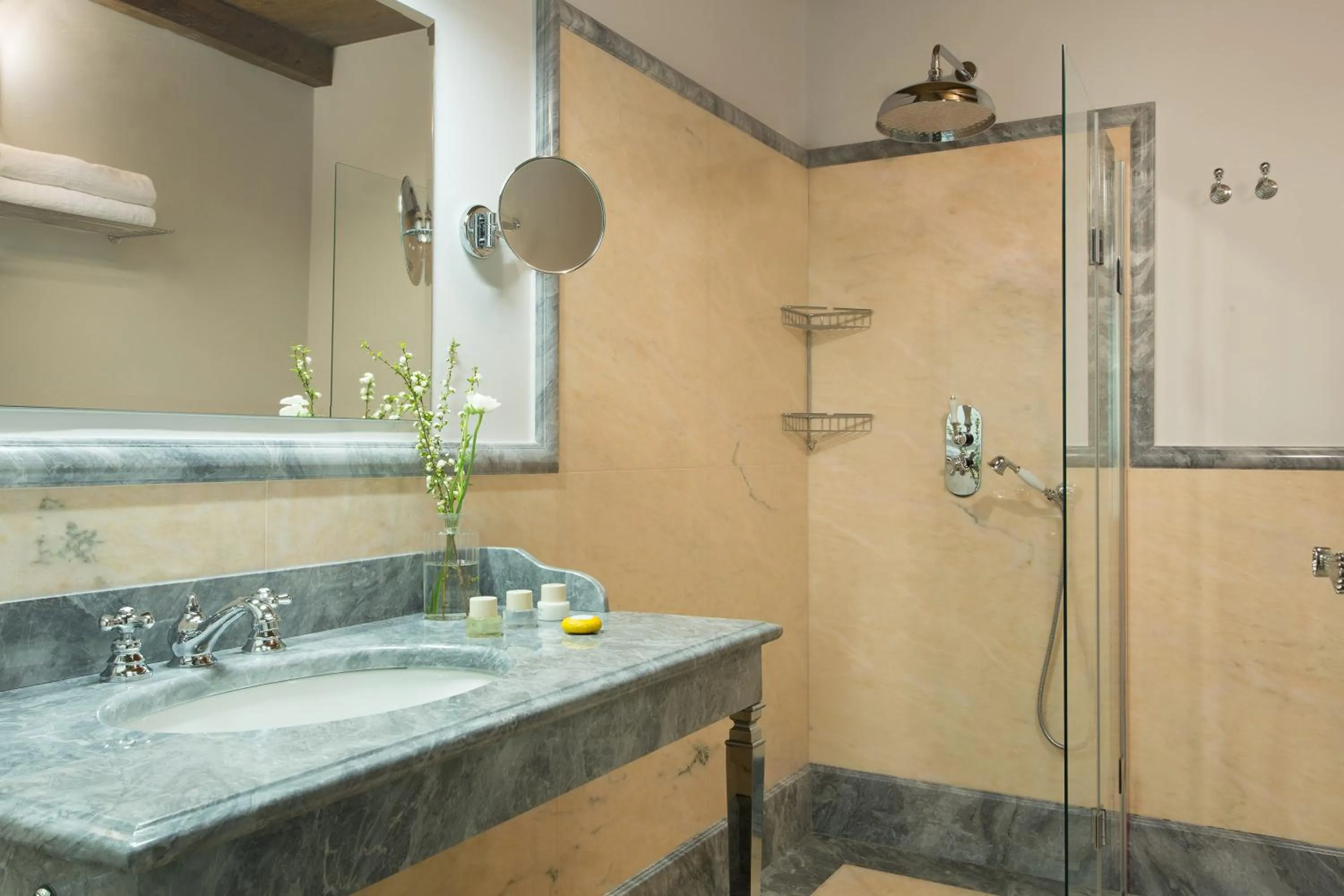 Bathroom in Villa Le Calvane