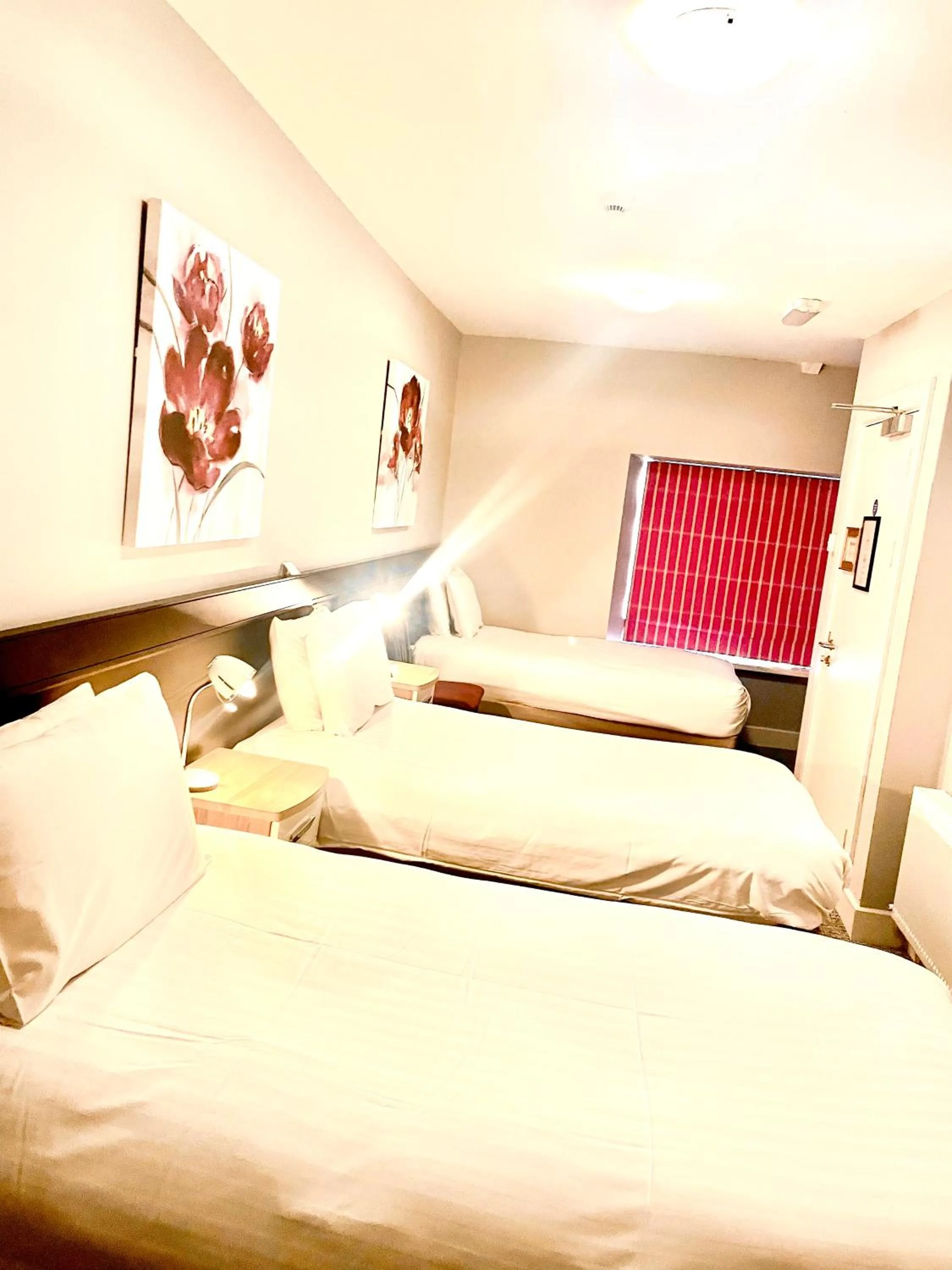 Bed in Behan's Horseshoe Bar & Restaurant