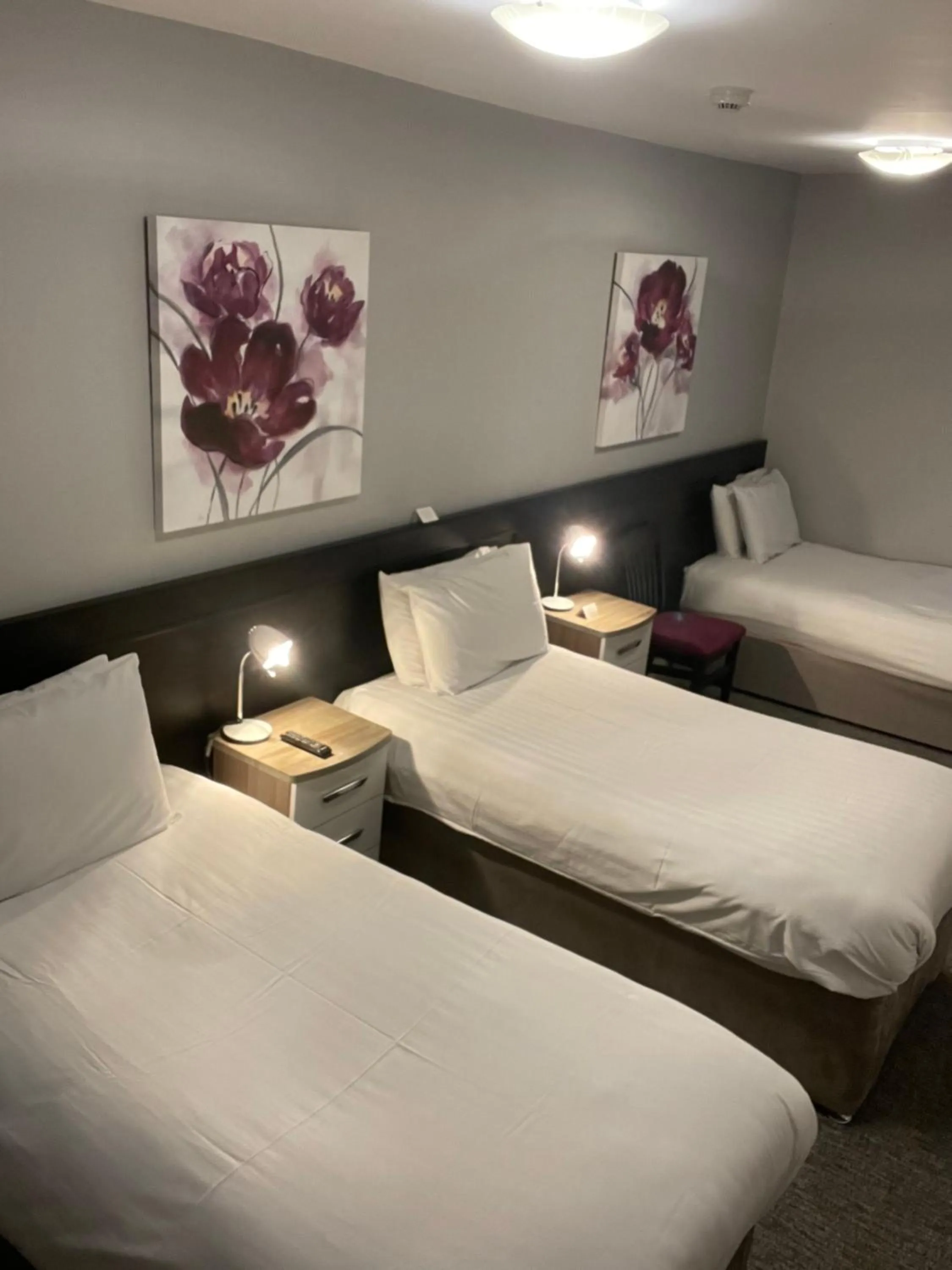 Bed in Behan's Horseshoe Bar & Restaurant