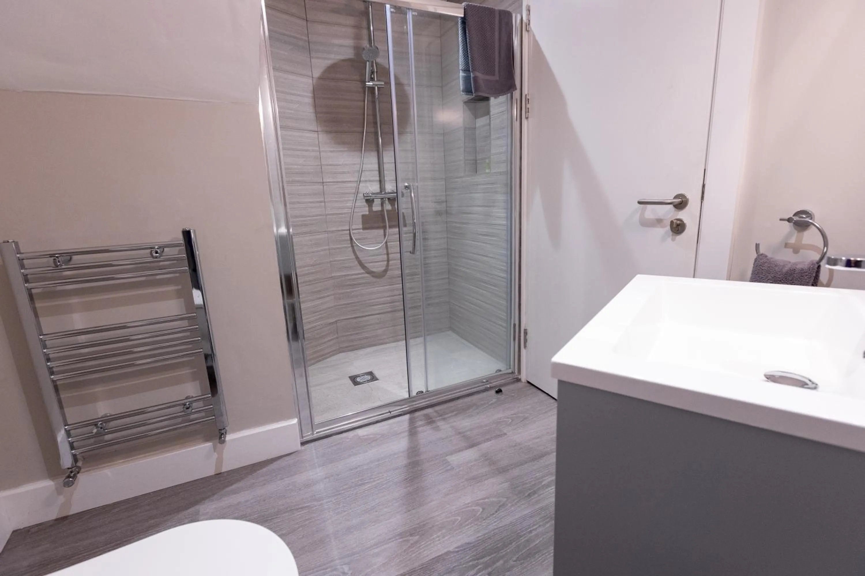 Behan's Horseshoe Bar & Restaurant