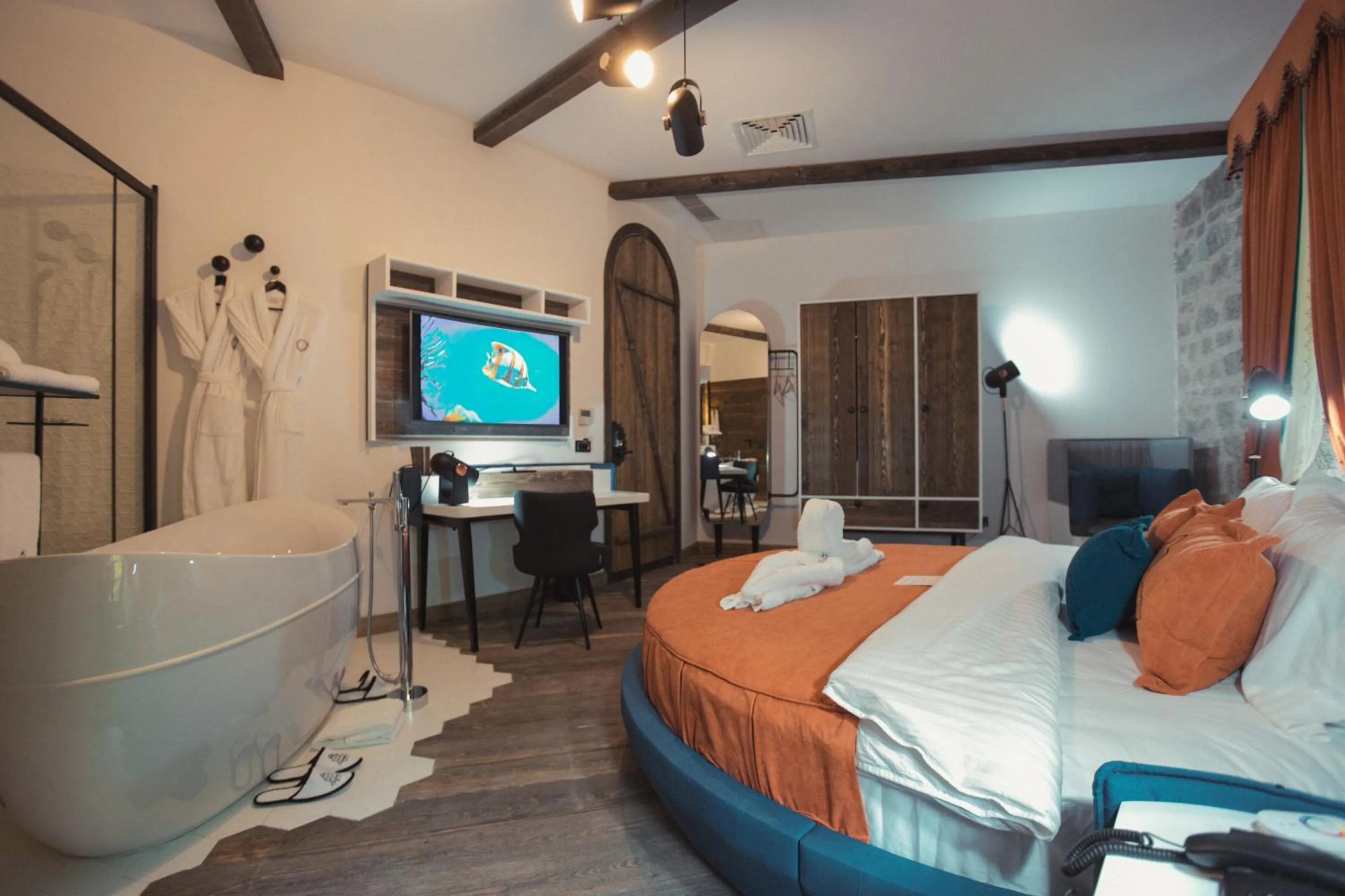 Photo of the whole room in Cephanelik Butik Hotel