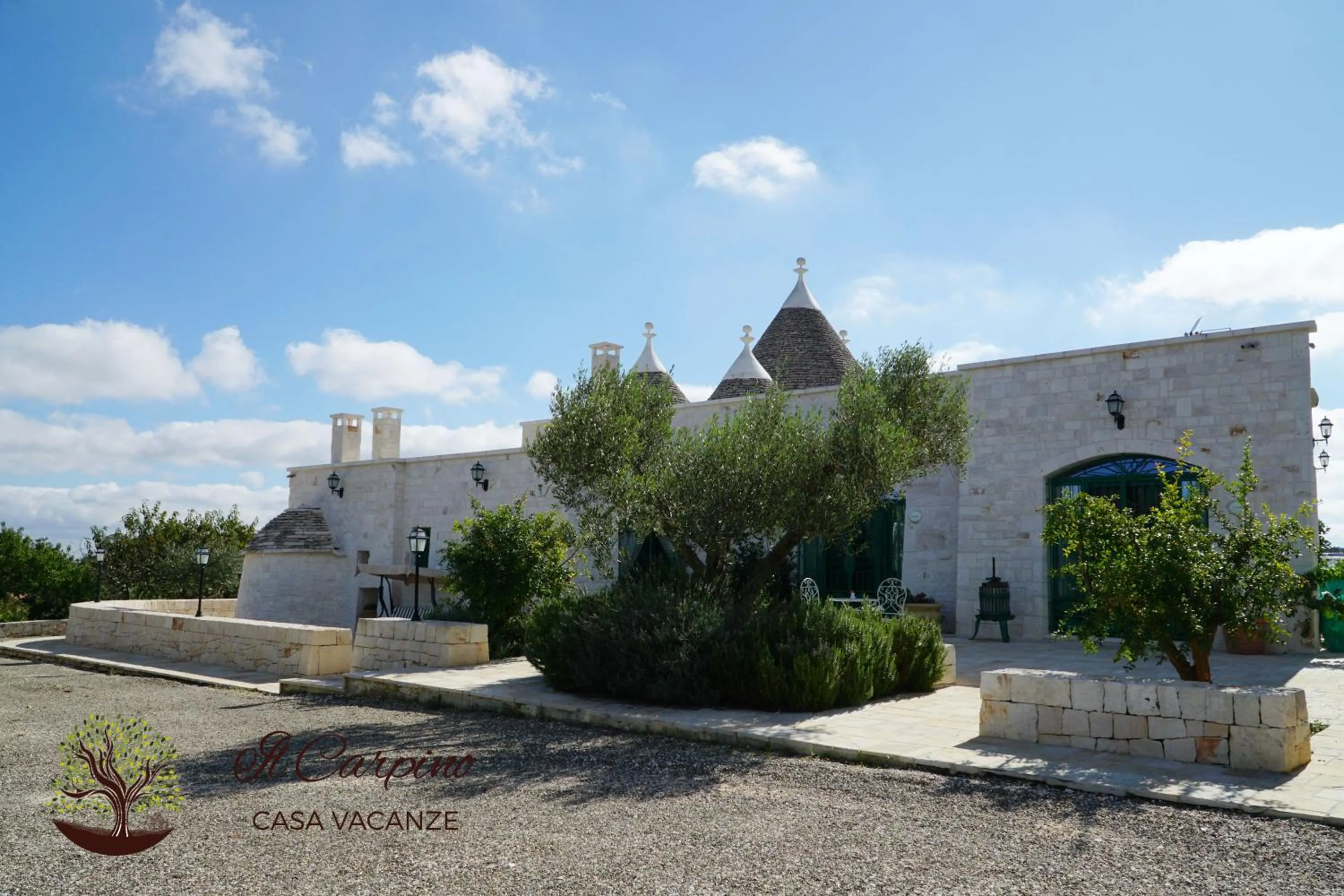 Property building in Il Carpino