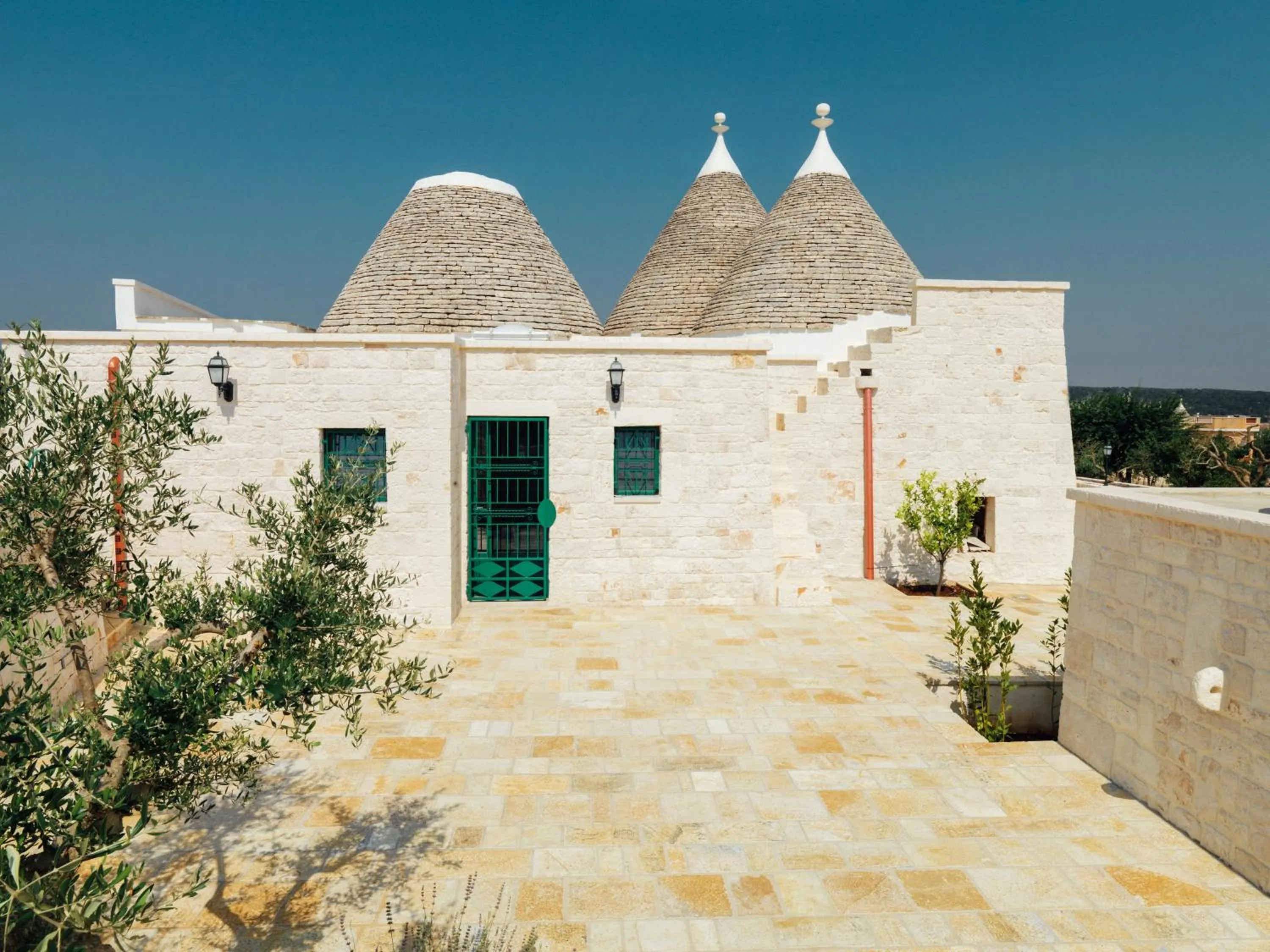 Property building in Il Carpino