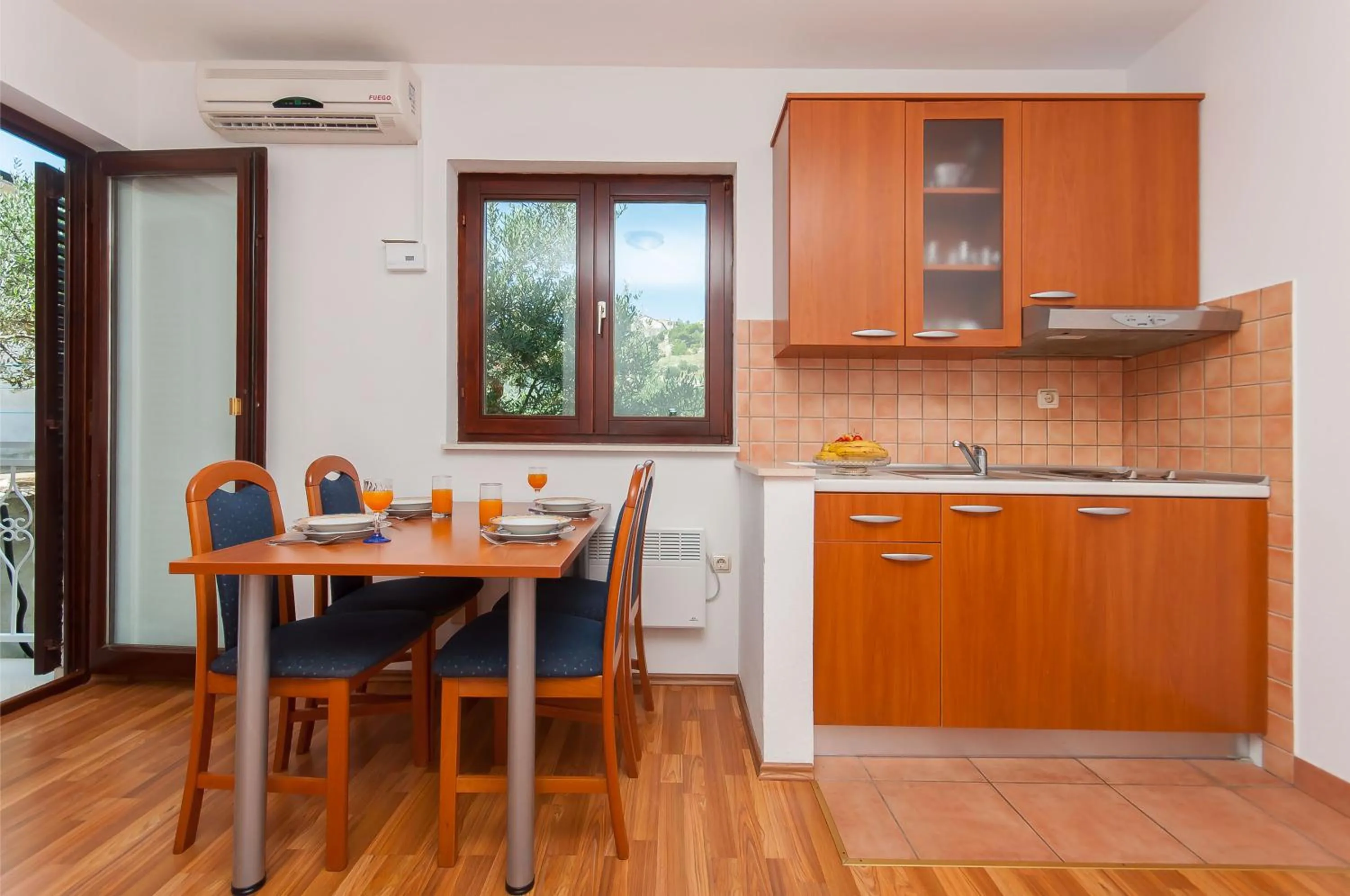 Apartments Ricina