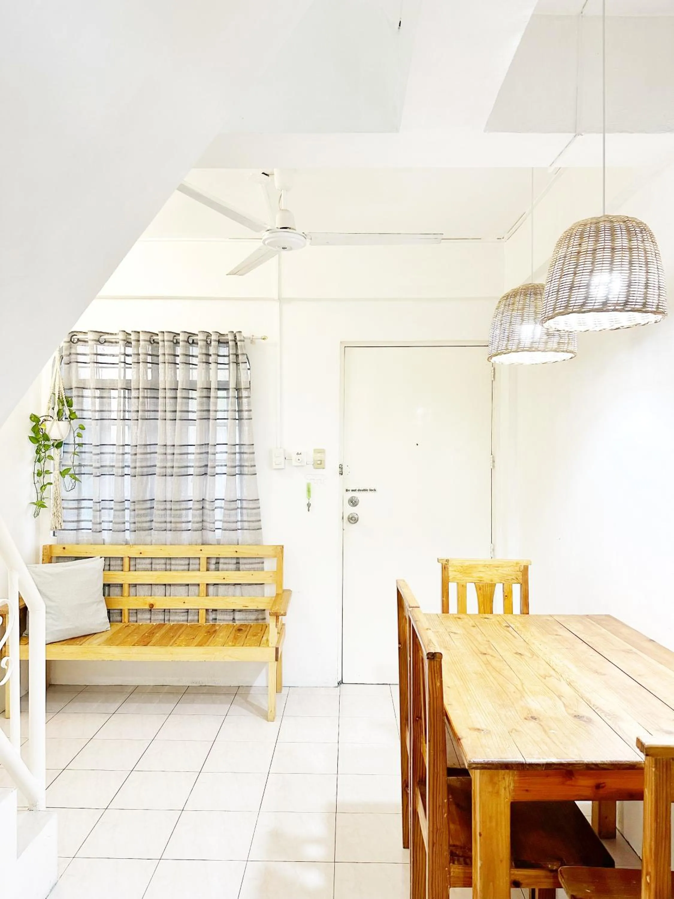 Backpackers Homestay - NomadsMNL