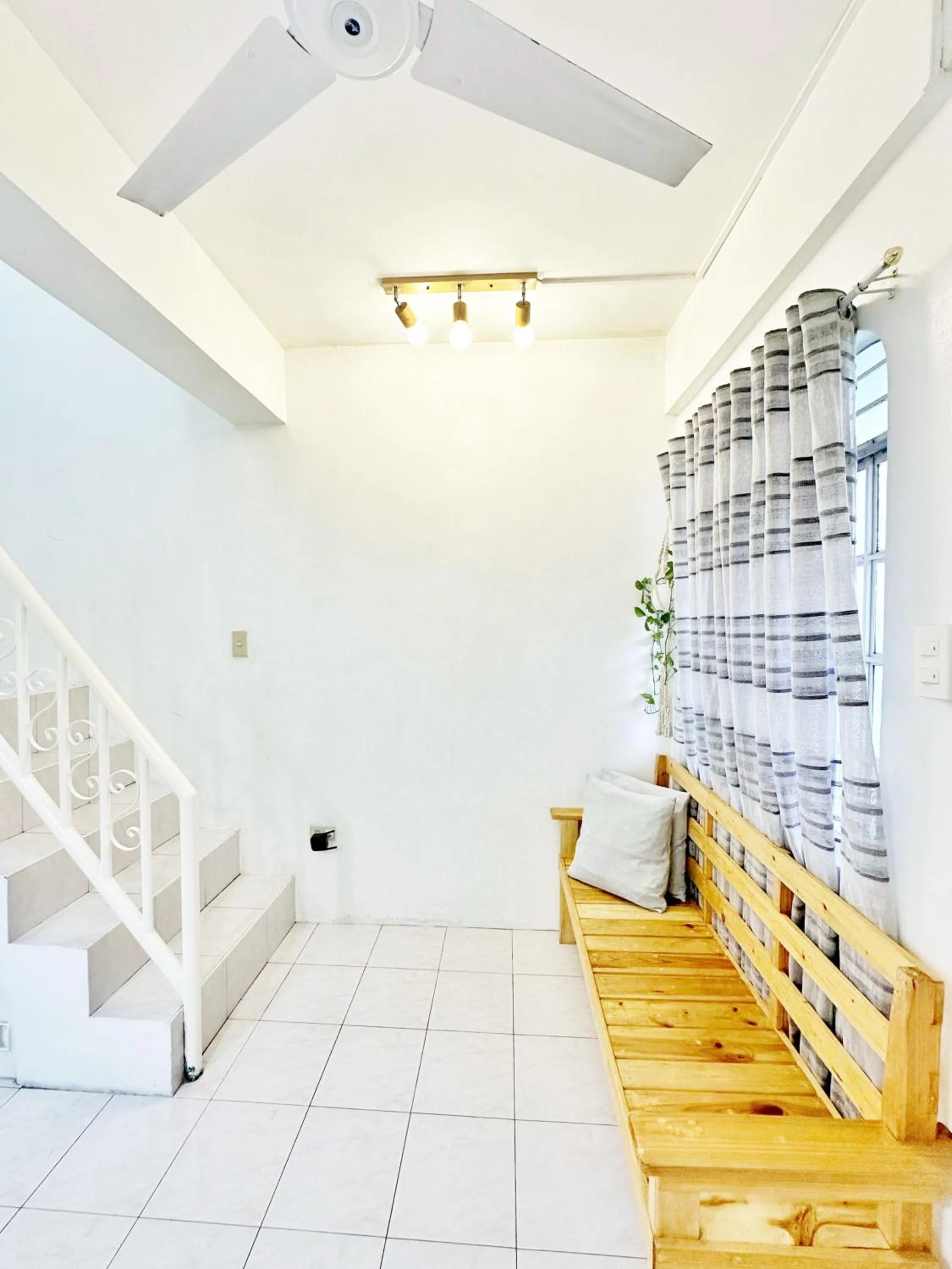 Backpackers Homestay - NomadsMNL