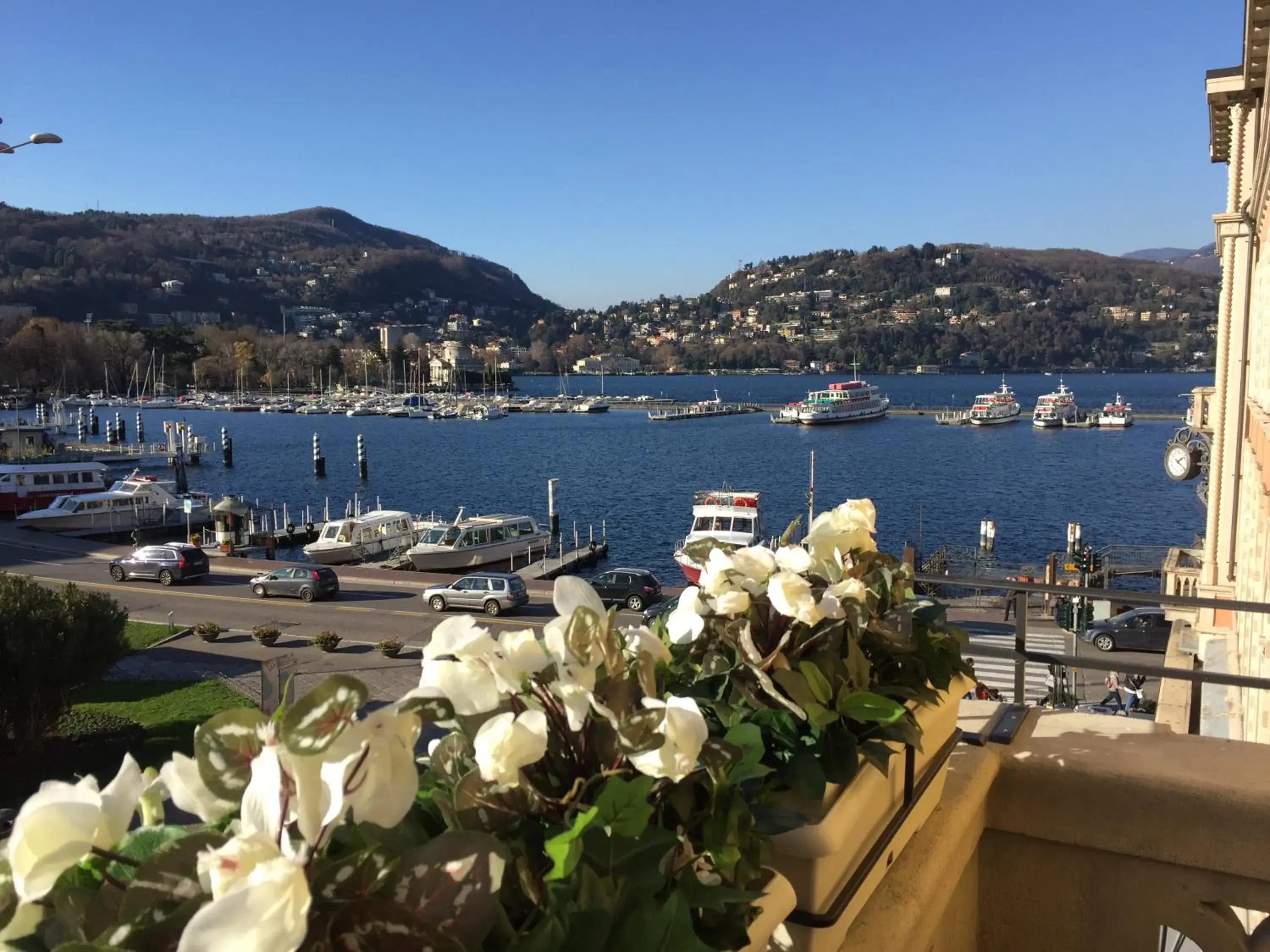 Piazza Cavour - Luxury Lake View Apartment Piazza Cavour - Luxury Lake View Apartment